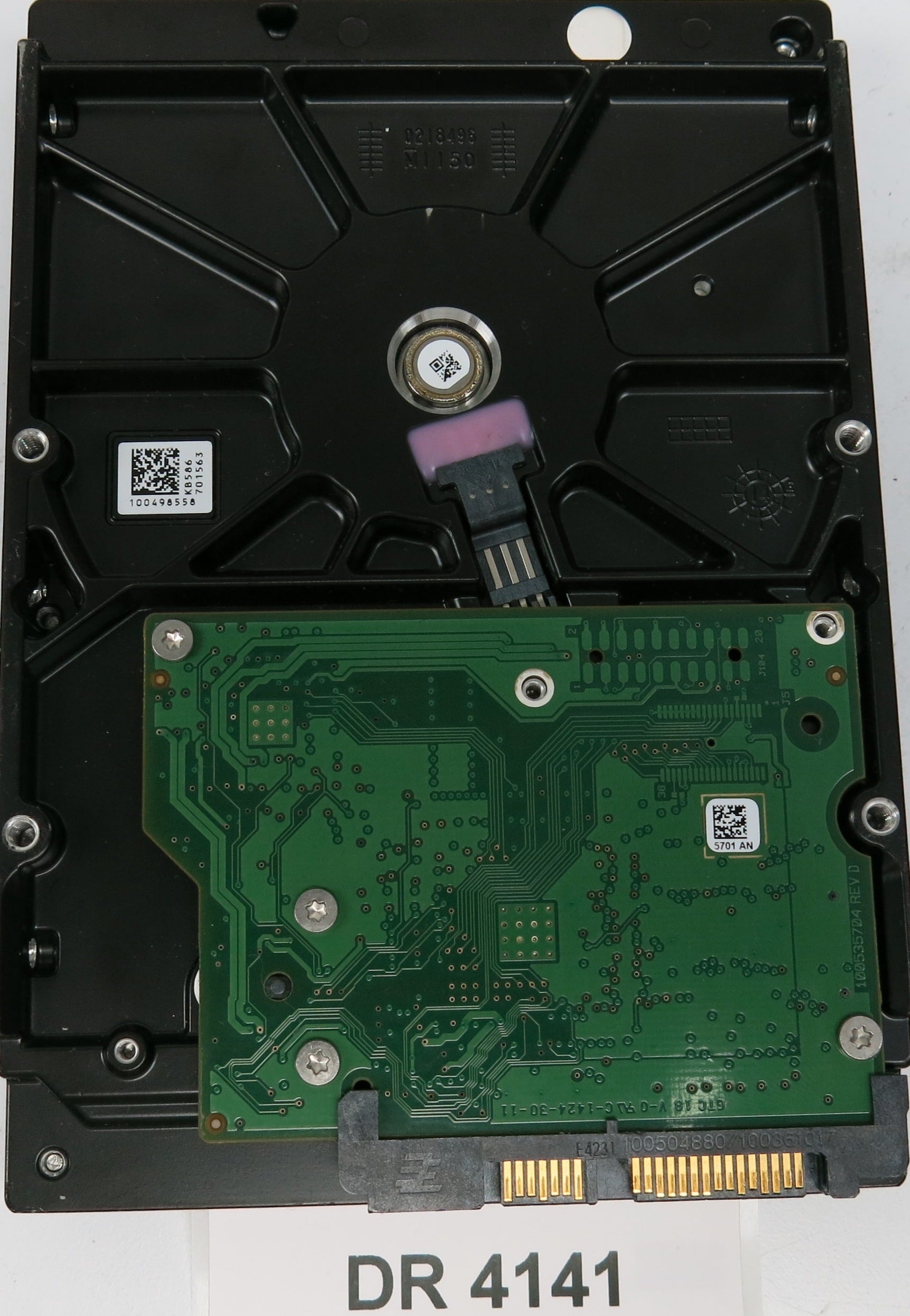 ST500DM002, P/N: 1BD142-502, FW: KC48, Serial: Z6E90DN7, 500GB 3.5, PCB: 100535704 REV B