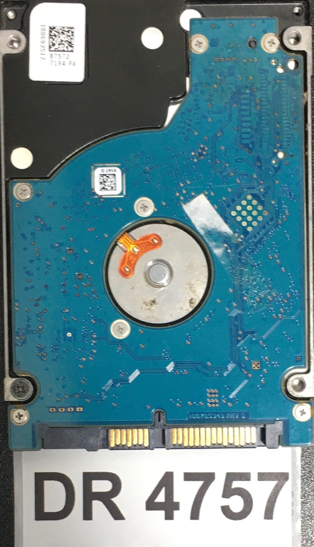 ST500LM000,  P/N: 1EJ162-020,  FW: HPM2,  Serial: W371Z2SJ,  500GB 2.5,  PCB: 1000705349- REV D,