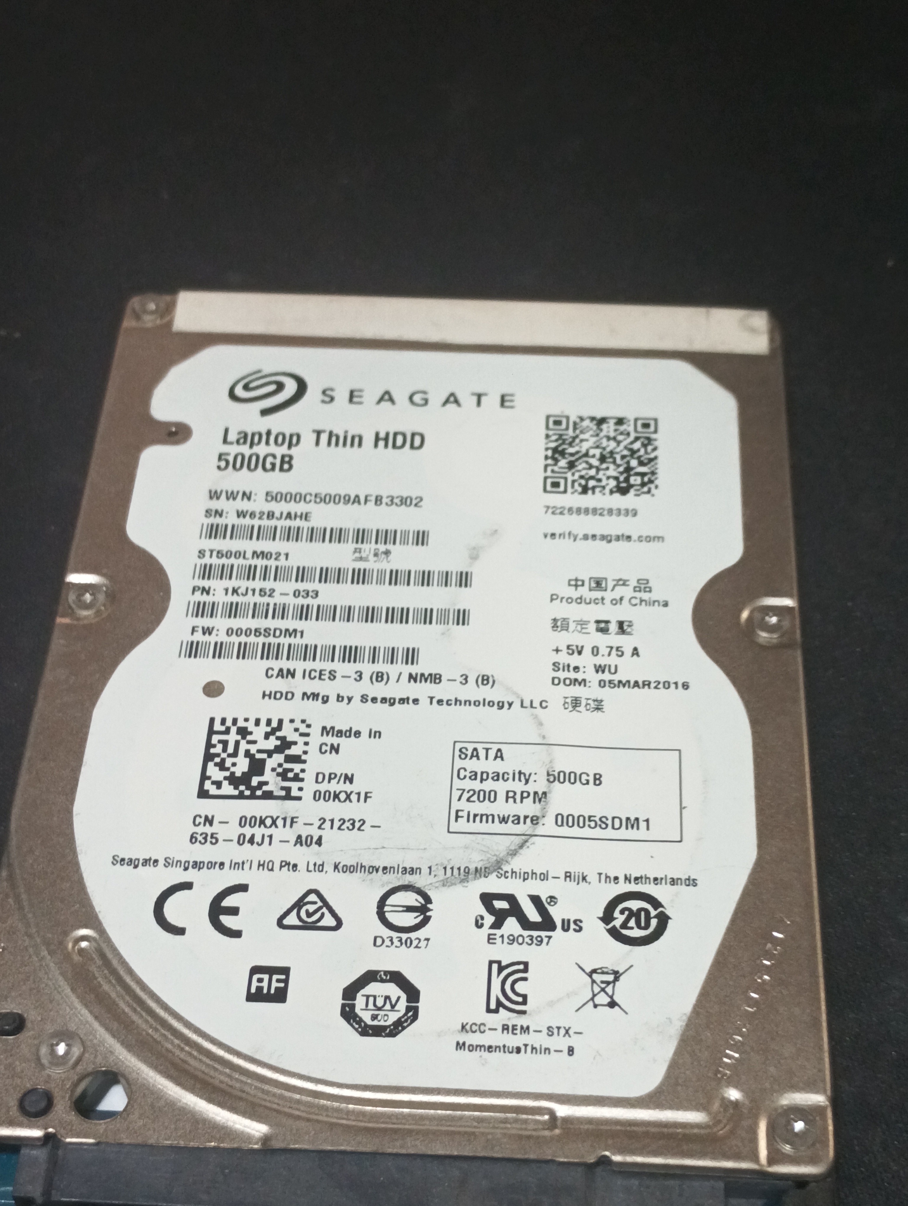 ST500LM021,  P/N: 1KJ152-033,  FW: 0005SDM1,  Serial: W62BJAHE,  500GB 2.5  PCB:100729420- REV B