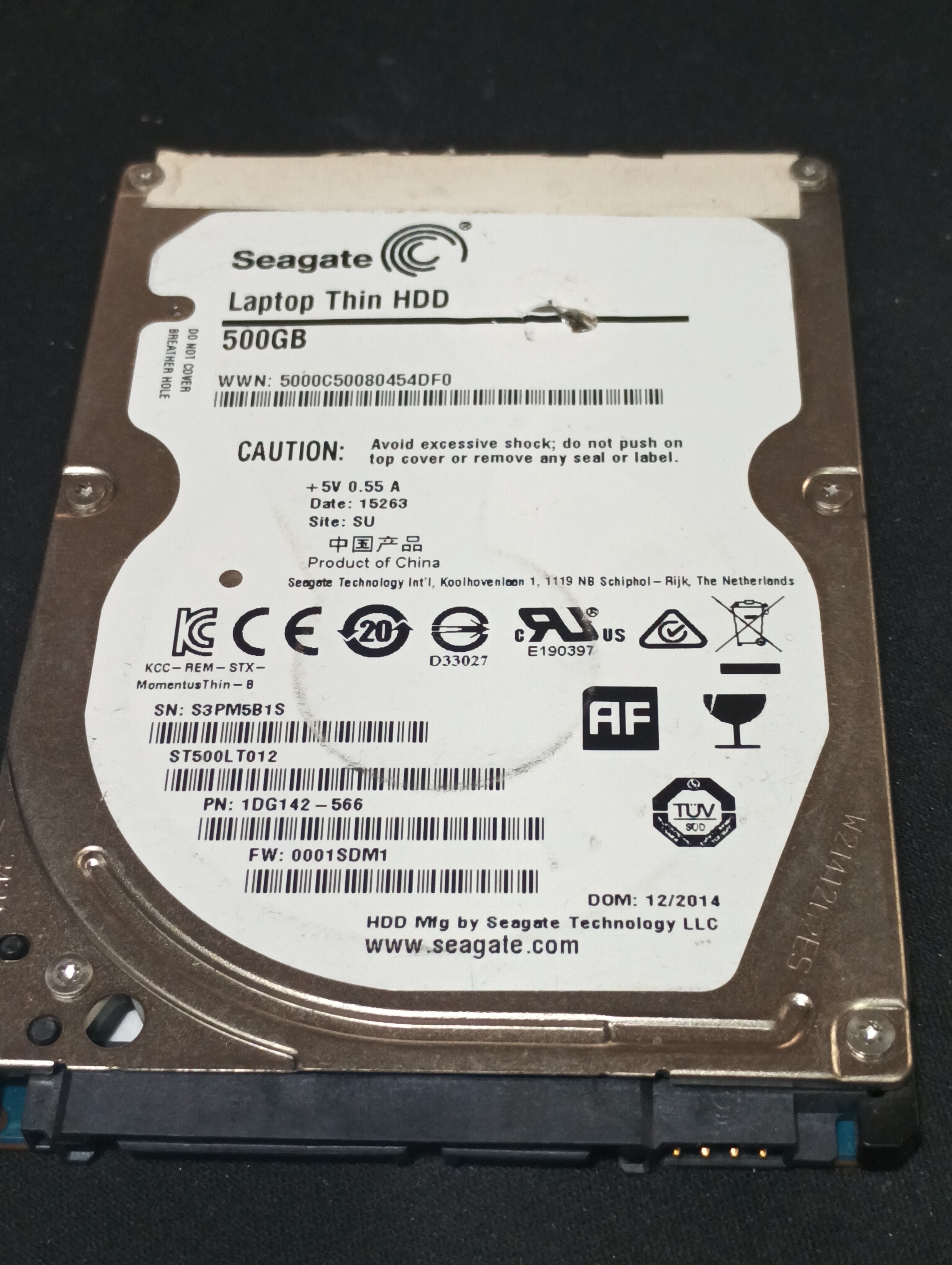 ST500LT012,  P/N: 1DG142-566,  FW: 0001SDM1,  Serial: S3PM5B1S,  500GB 2.5  PCB:100729420- REV B