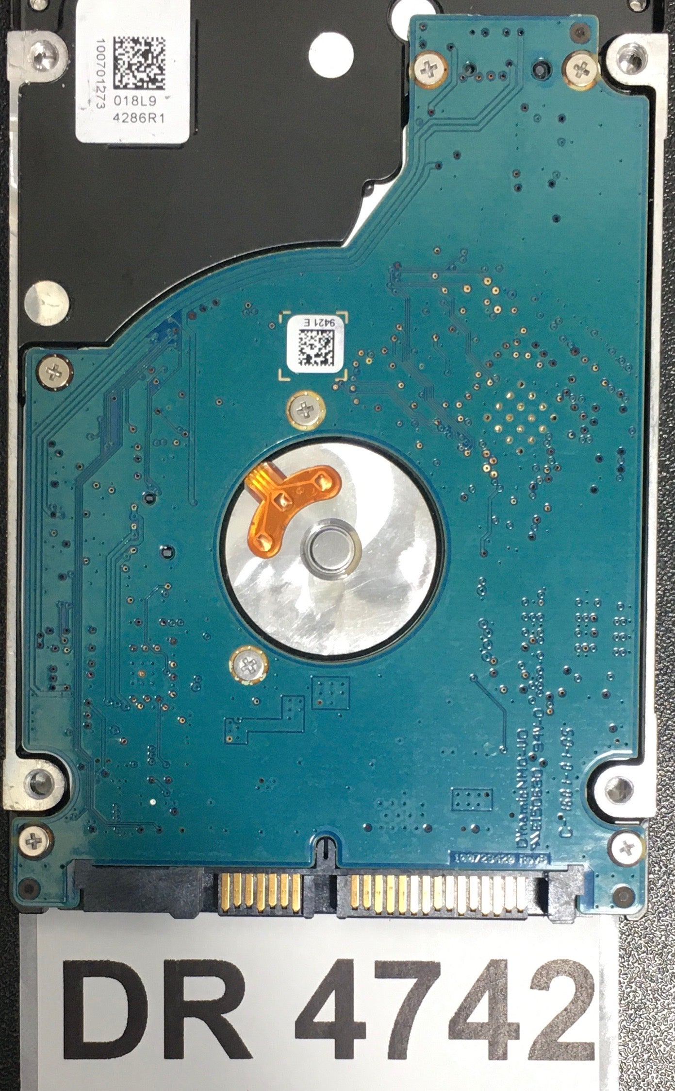 ST500LT012,  Serial: W3PNSW82,  500GB 2.5,  PCB : 100729420 REV B,