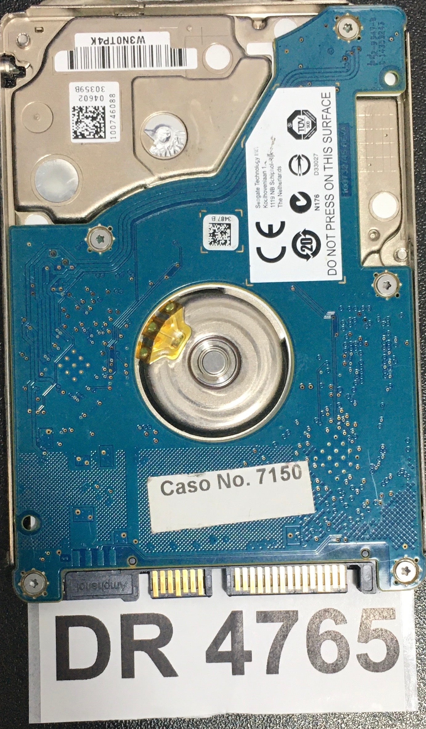 ST500LT032,  FW: 0003SDM1,  Serial: W3N0TP4K,  500GB 2.5,  PCB: 100732745- REV A,