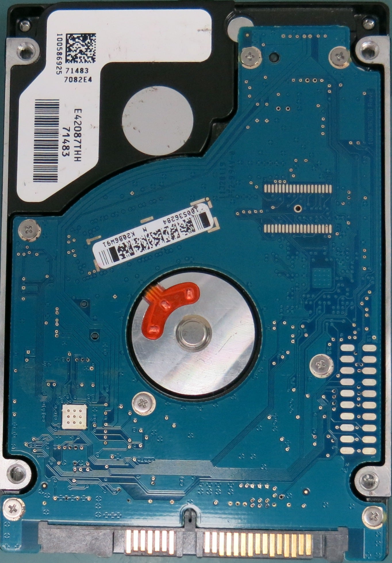 ST9160314AS, Part Number:  9HH13C-500, FW: 0001SDM1,160GB 2.5