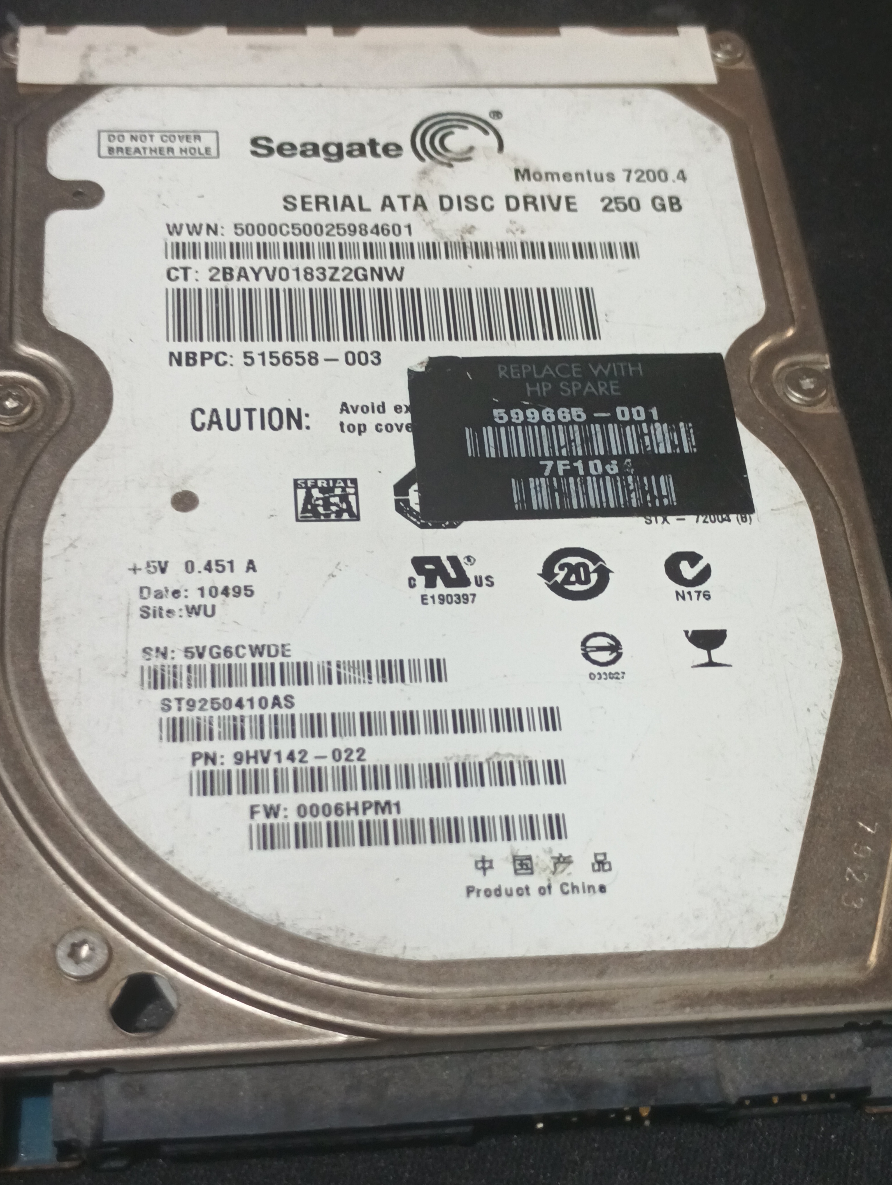 ST9250410AS,  P/N: 9HV142-022,  FW: 0006HPM1,  Serial: 5VG6CWDE,  250GB 2.5,  PCB: 100565308- REV A,