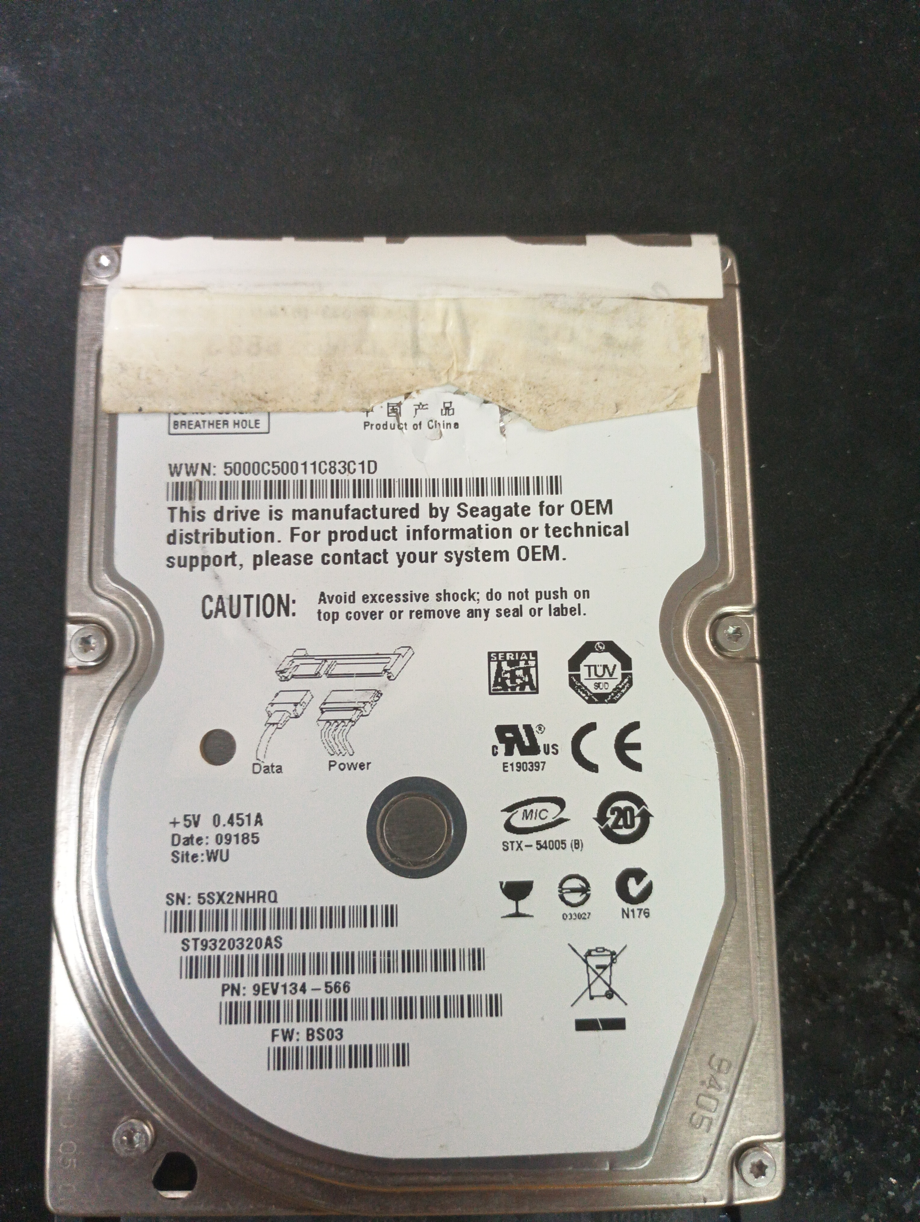 ST9320320AS,  P/N: 9EV134-566,  FW: BS03,  Serial: 5SX2NHRQ,  320GB 2.5,  PCB: 100513491- REV A,