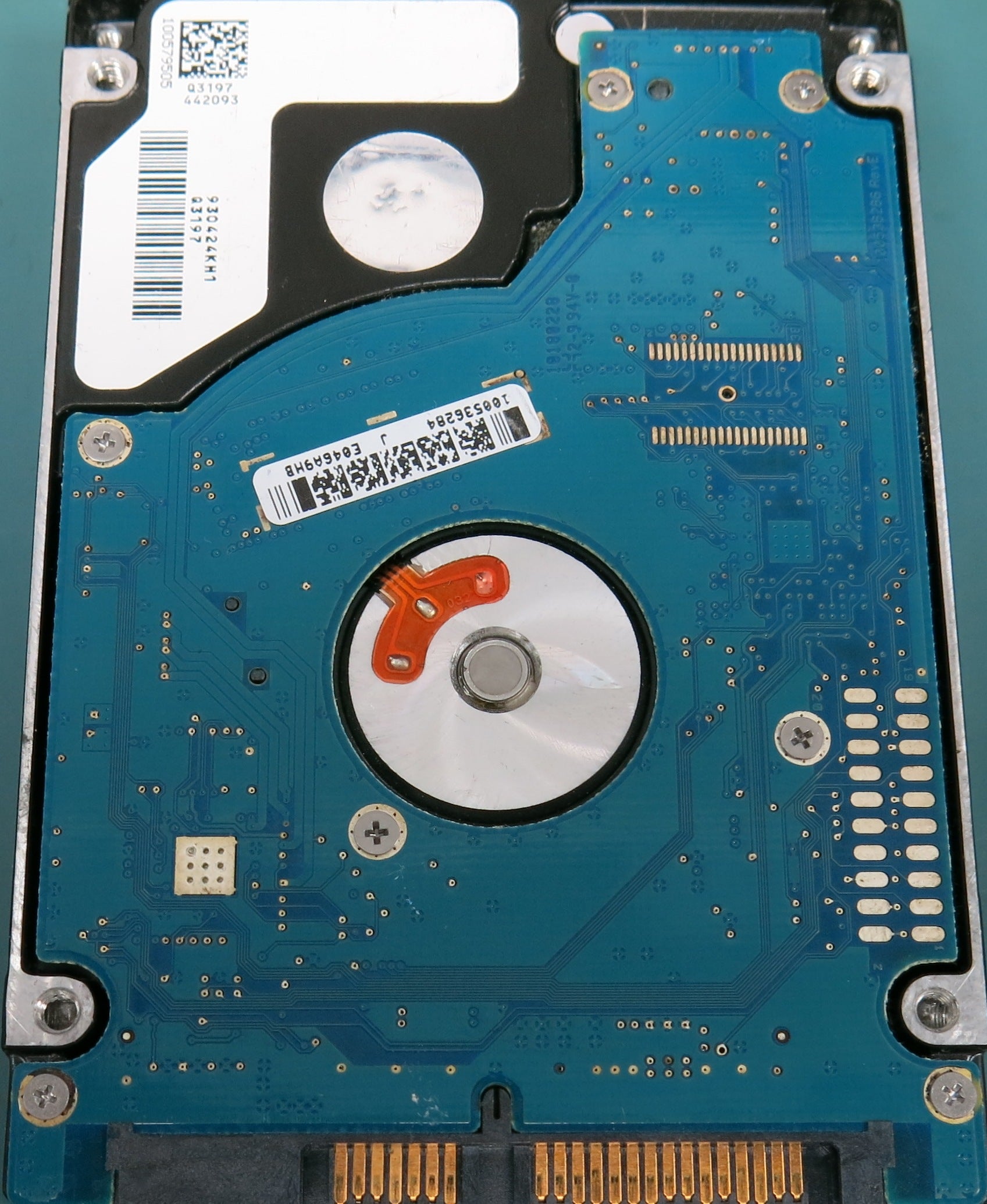 ST9320325AS, P/N:  9HH13E-036, FW: D005DEM1, 320GB 2.5