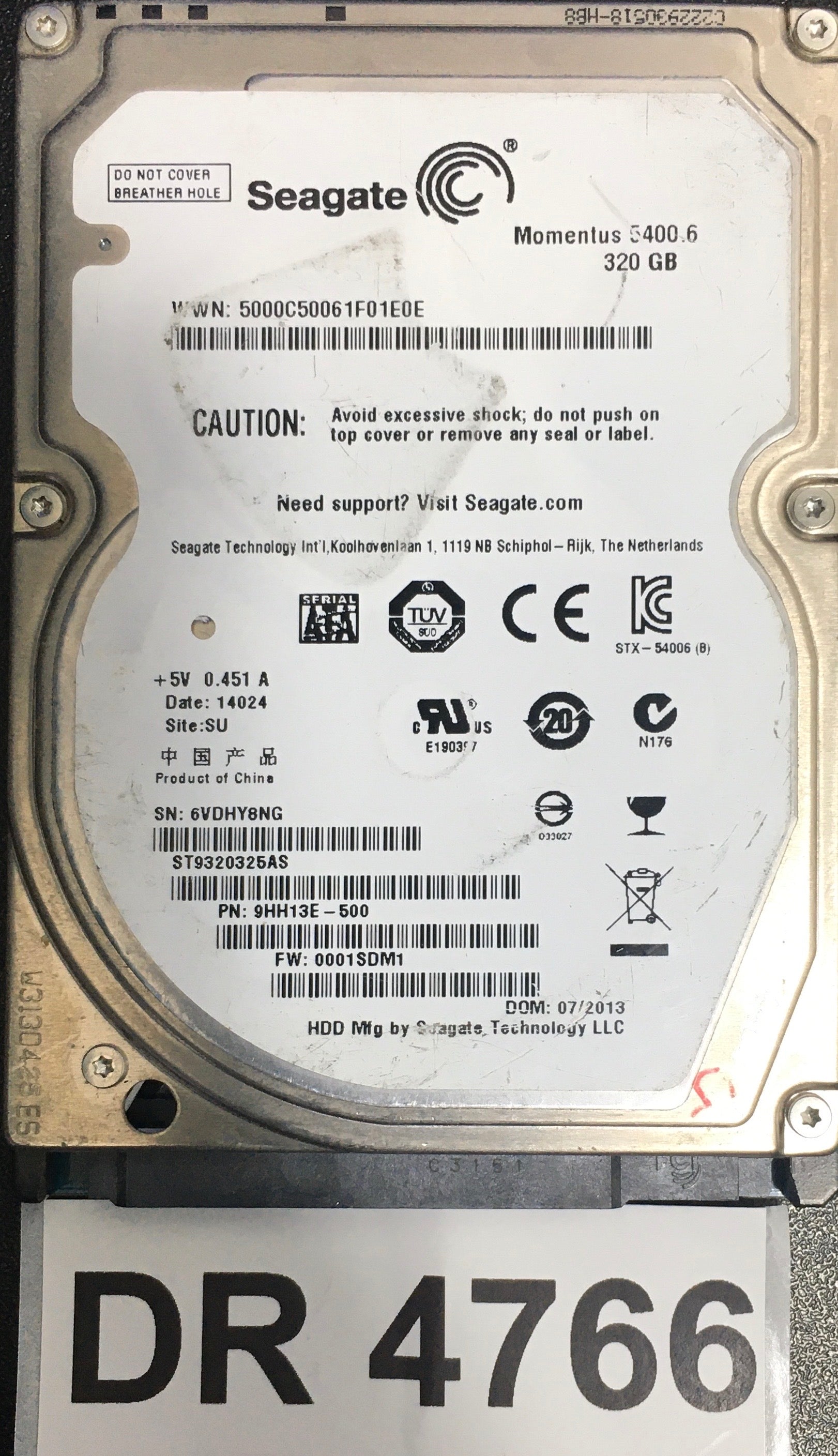 ST9320325AS,  P/N: 9HH13E-500,  FW: 0001SDM1,  Serial: 6VDHY8NG,  320GB 2.5,  PCB: 100660535- REV B,