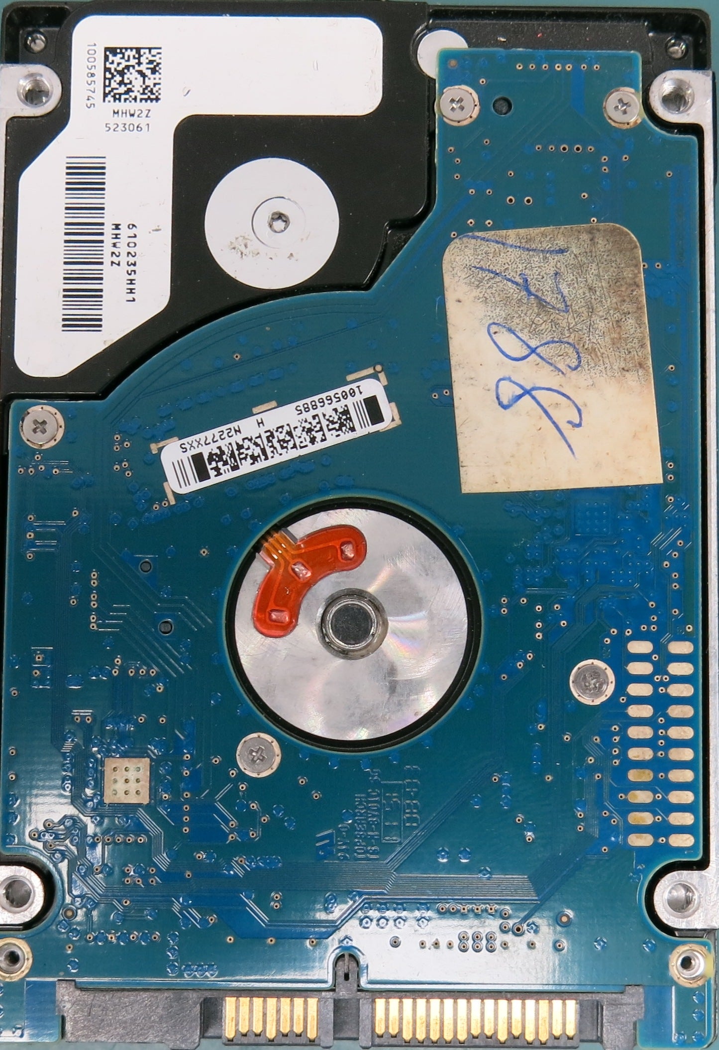 ST9320423AS, Part Number:  9HV14E-300, FW: 0002SDM1, 320GB 2.5