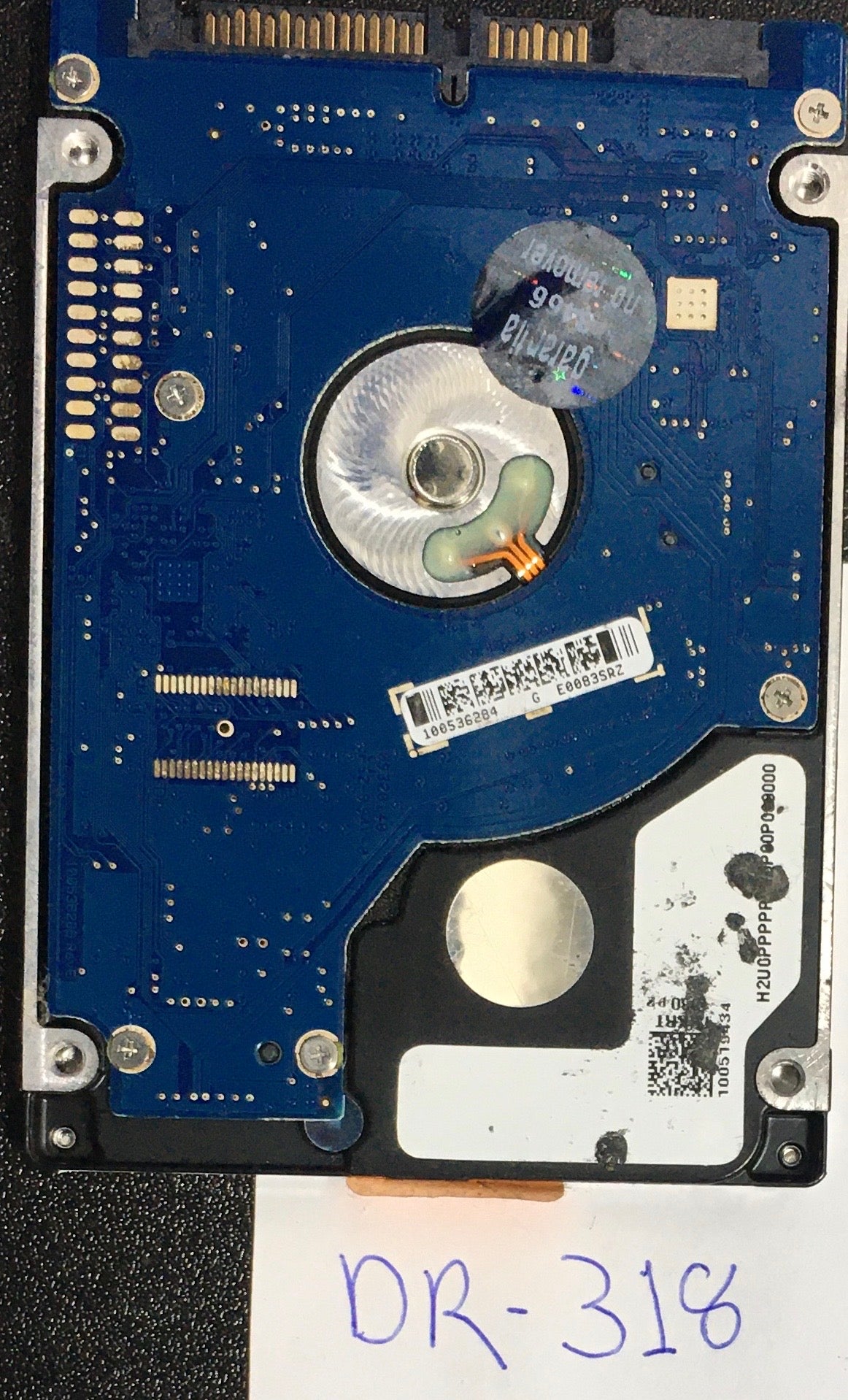 ST9500325AS,  P/N: 9HH134-500,  FW: 0001SDM1,  Serial: 5VE4BHB1,  500GB 2.5,  PCB:100536286- REV E