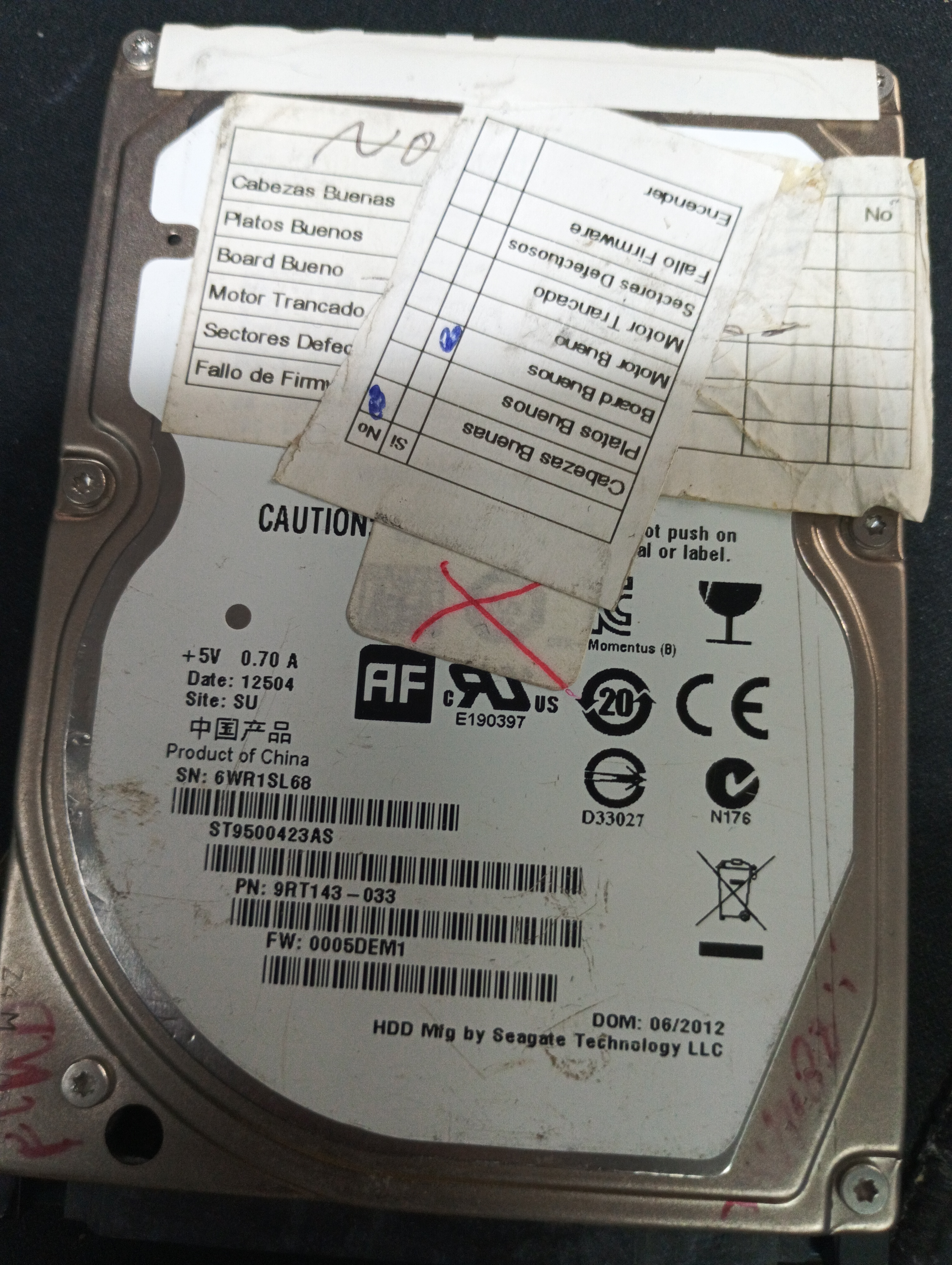 ST9500423AS,  P/N: 9TT143-033,  FW: 0005DEM1,  Serial: 6WR1SL68,  500GB 2.5,  PCB: 100675229- REV A,