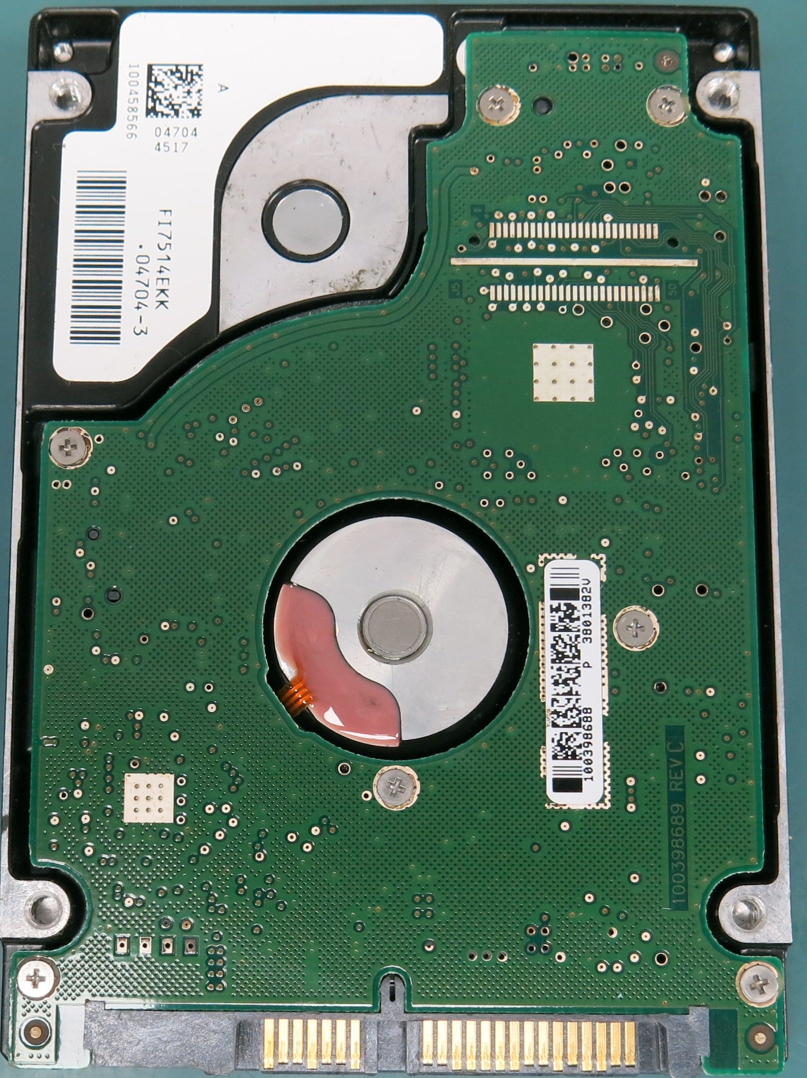 ST960813AS, P/N:  9S113C-030, FW: 3.CDD, 60GB 2.5