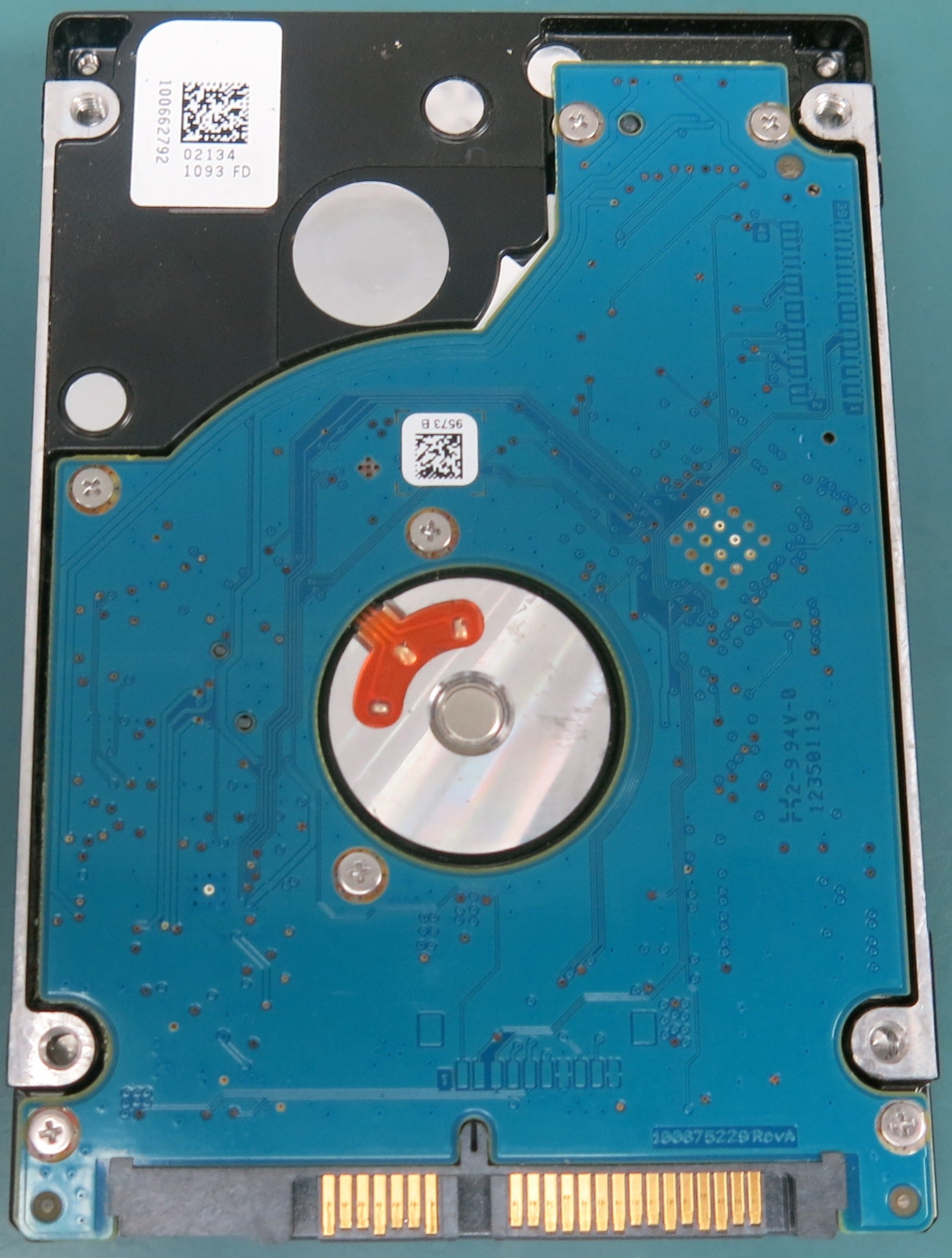 ST9750420AS, P/N:  9RT14G-500, FW: 0001SDM6, 750GB 2.5