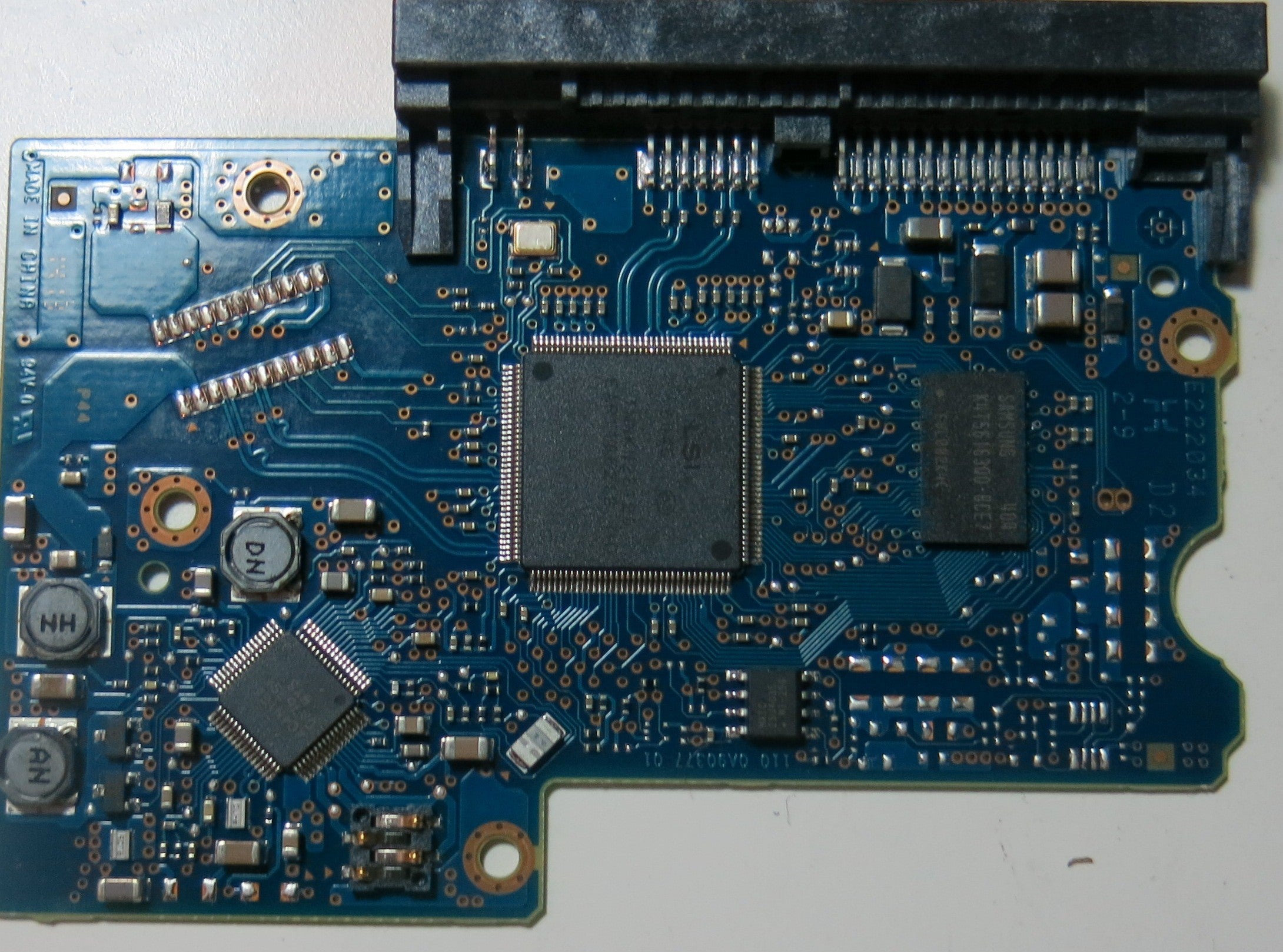 TOSHIBA DT01ACA050,  PCB
