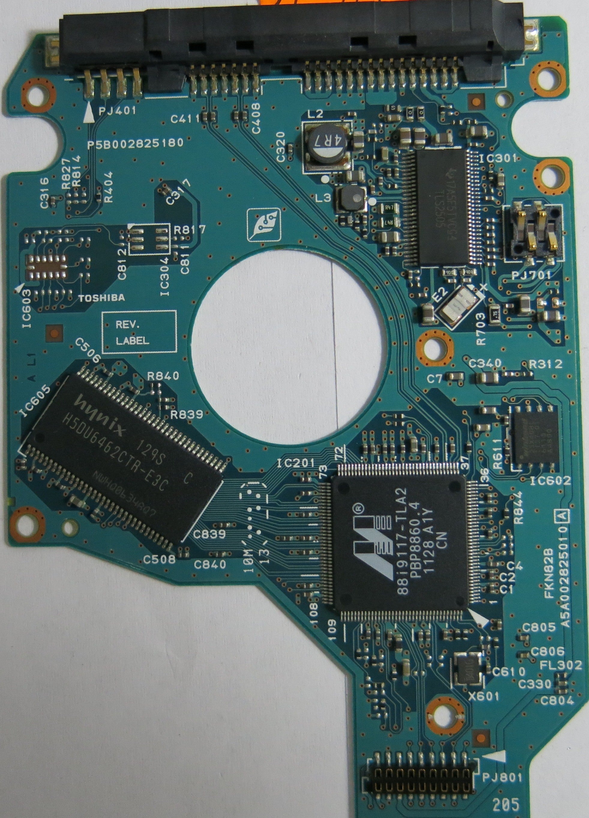 TOSHIBA MK1059GSM HDD2K51 Z SLO1 T G002825 A PCB