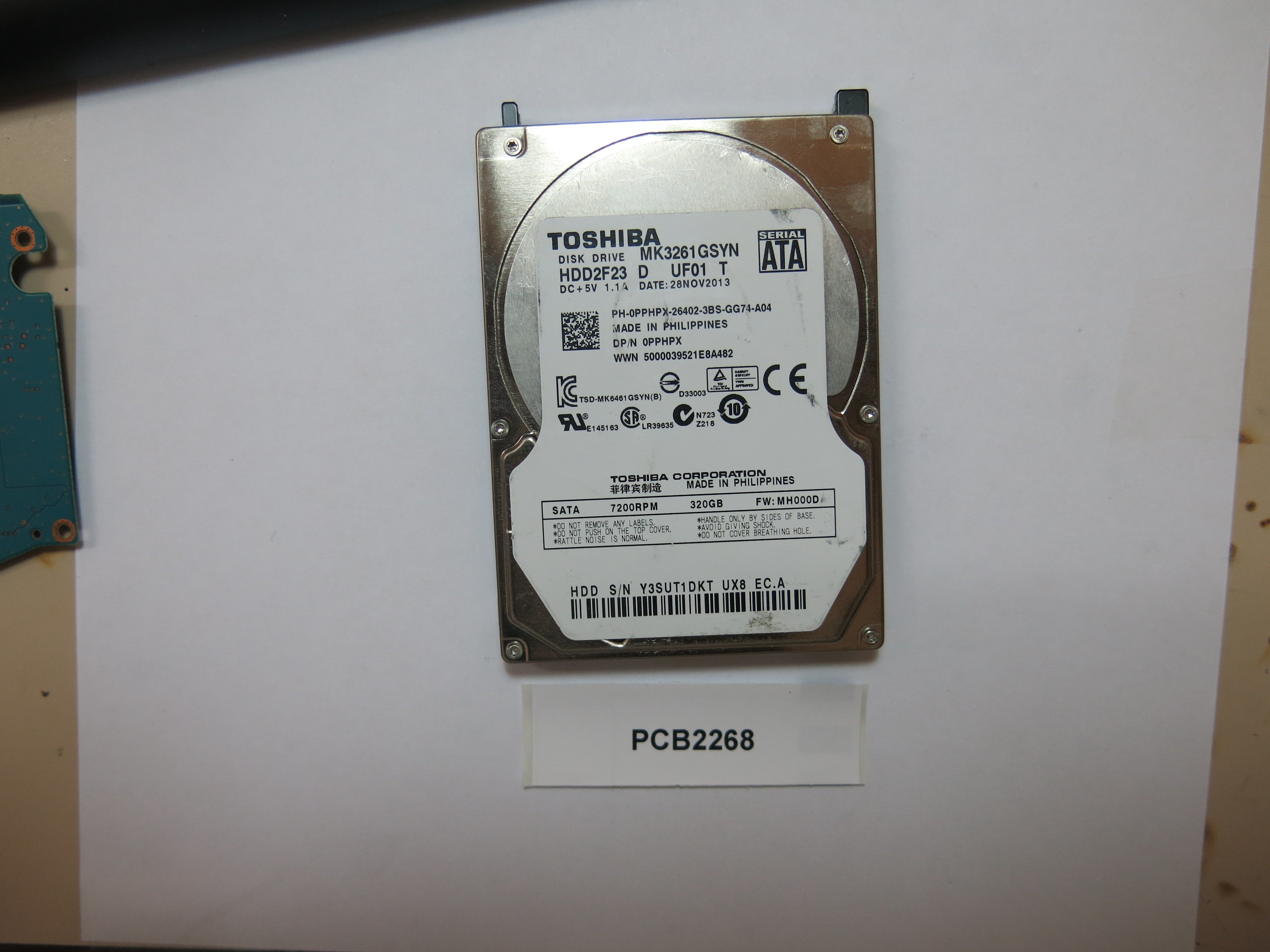 TOSHIBA MK3261GSYN HDD2F23 D UF01 T, MH000D PCB