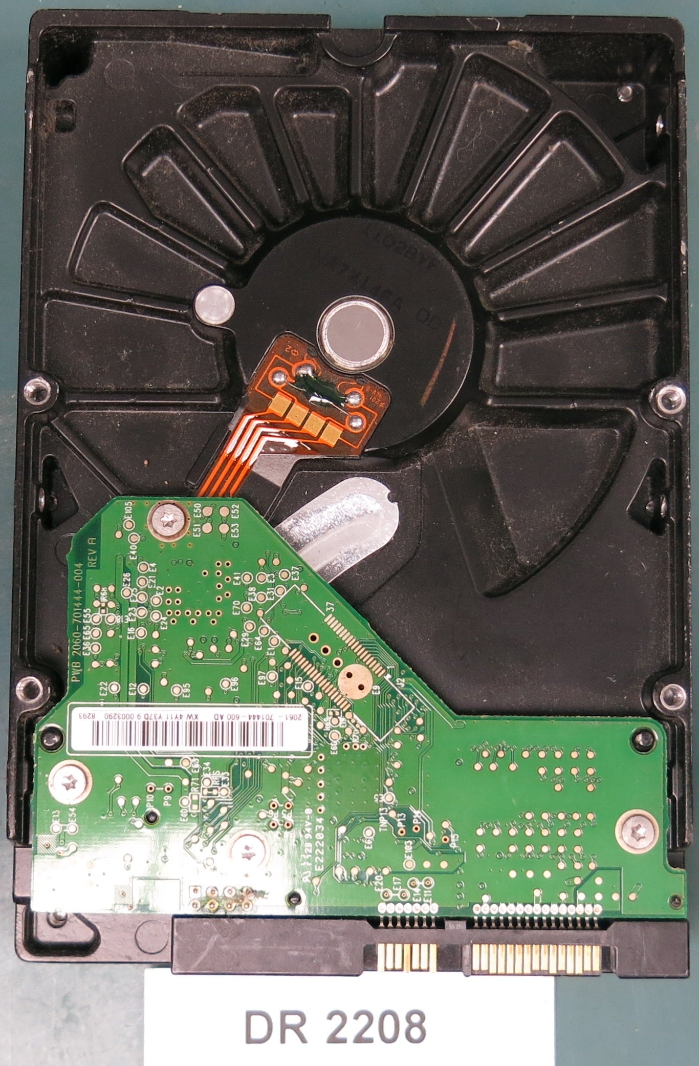 WD1600AABS-61PRA0,  SERIAL:WMAP9D153274,  160GB 3.5,  PCB 2060-701444-004 REV A