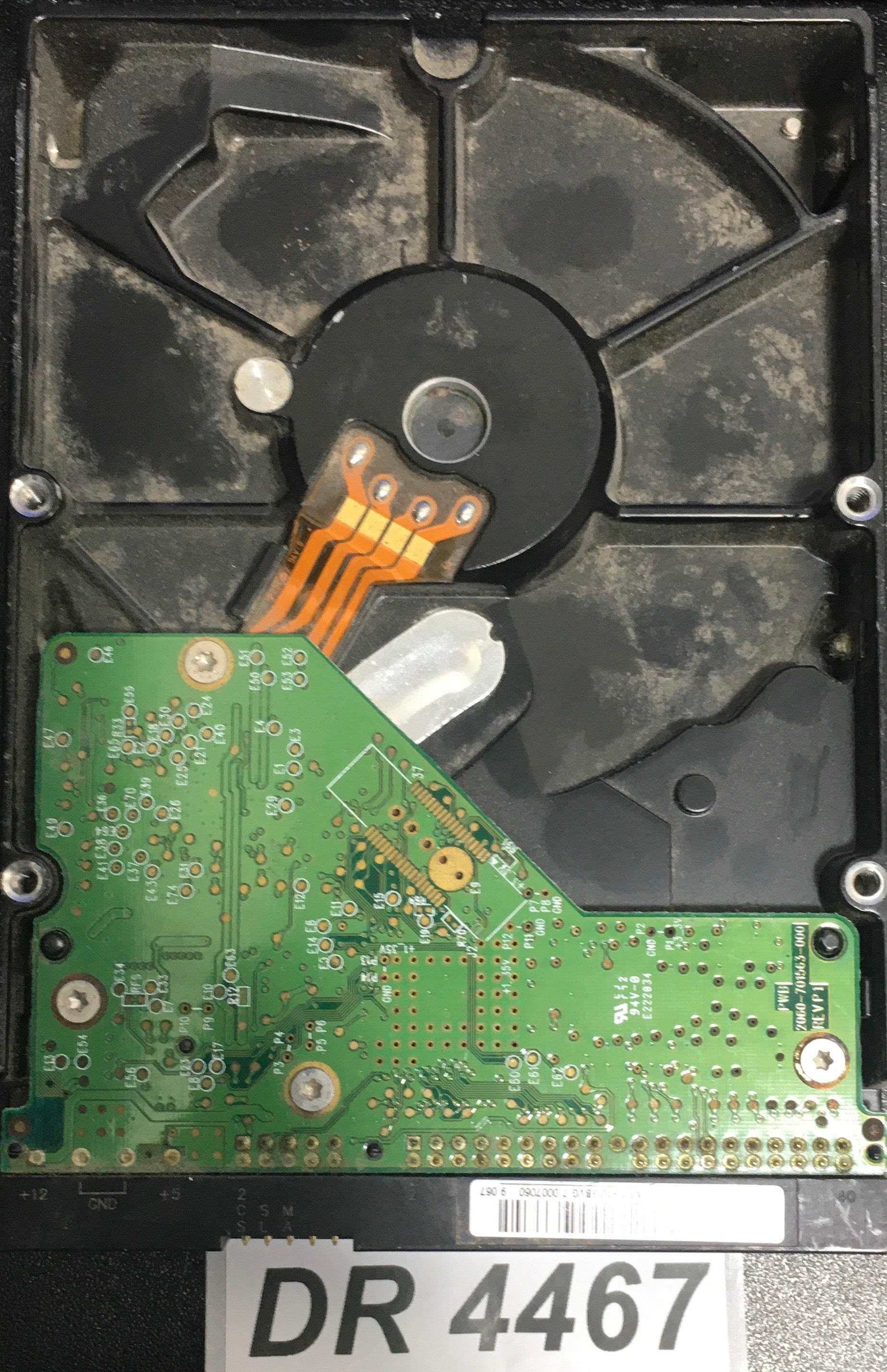 WD1600AAJB-56WRA0 Serial: WCAS26871958  160GB 3.5  PCB: 2060-701563-000 REV A