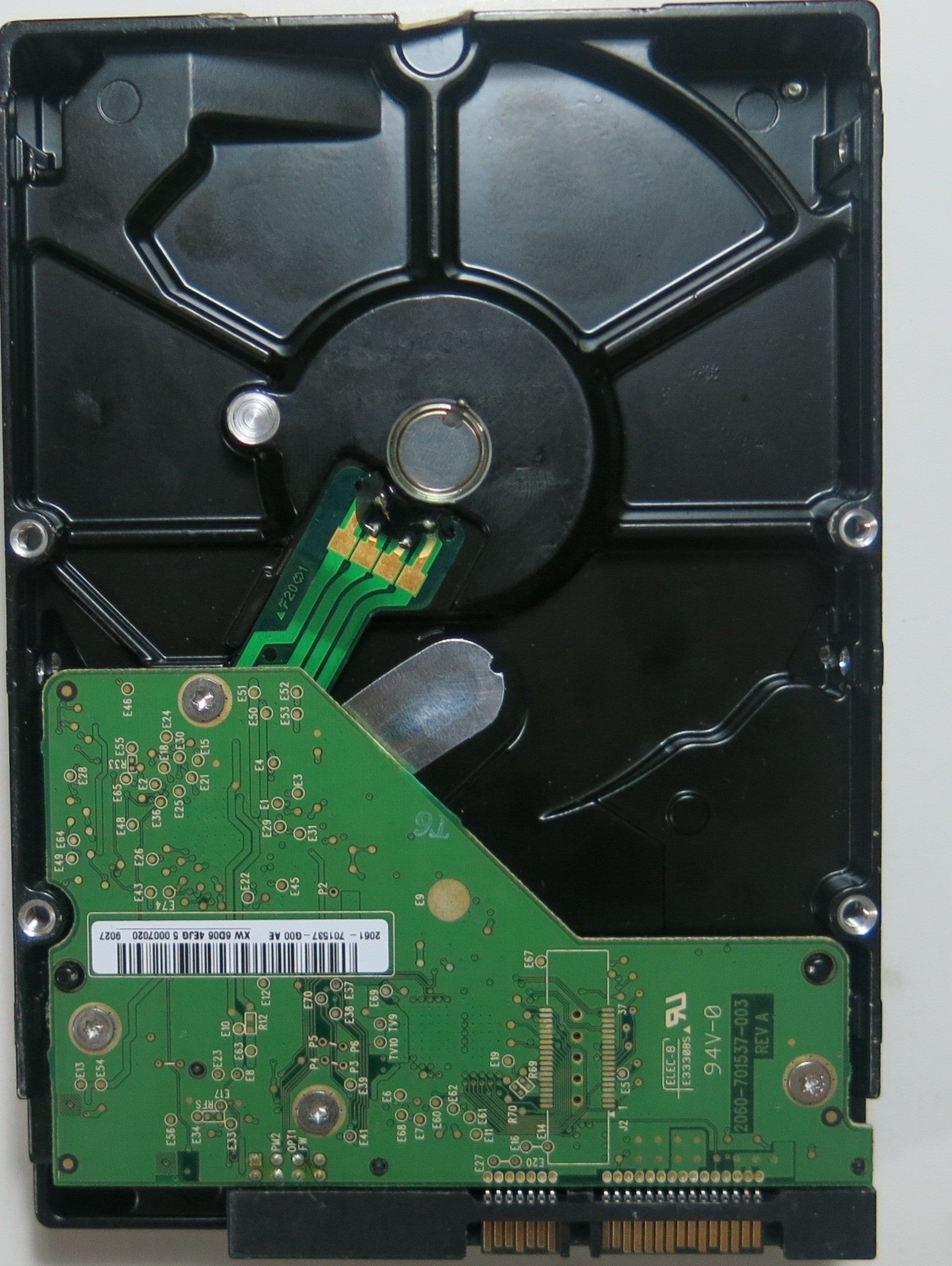 WD1600AAJS-75B4A0 PCB: 2060-701537-003 REV A SERIAL NUMBER: WMAT30233814 FW DANNHT2CH 160GB