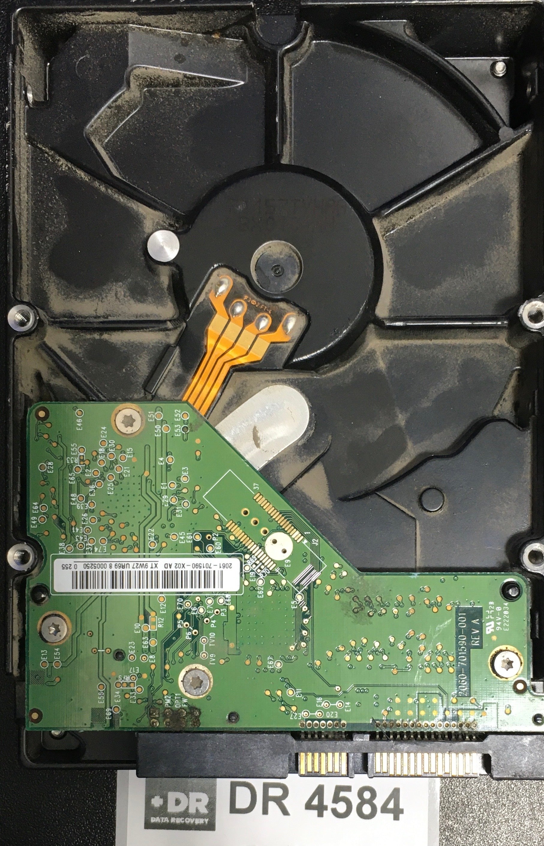 WD1600AAJS-75M0A0,  Serial: WCAV36479759,  160GB 3.5  PCB:2060-701590-001- REV A