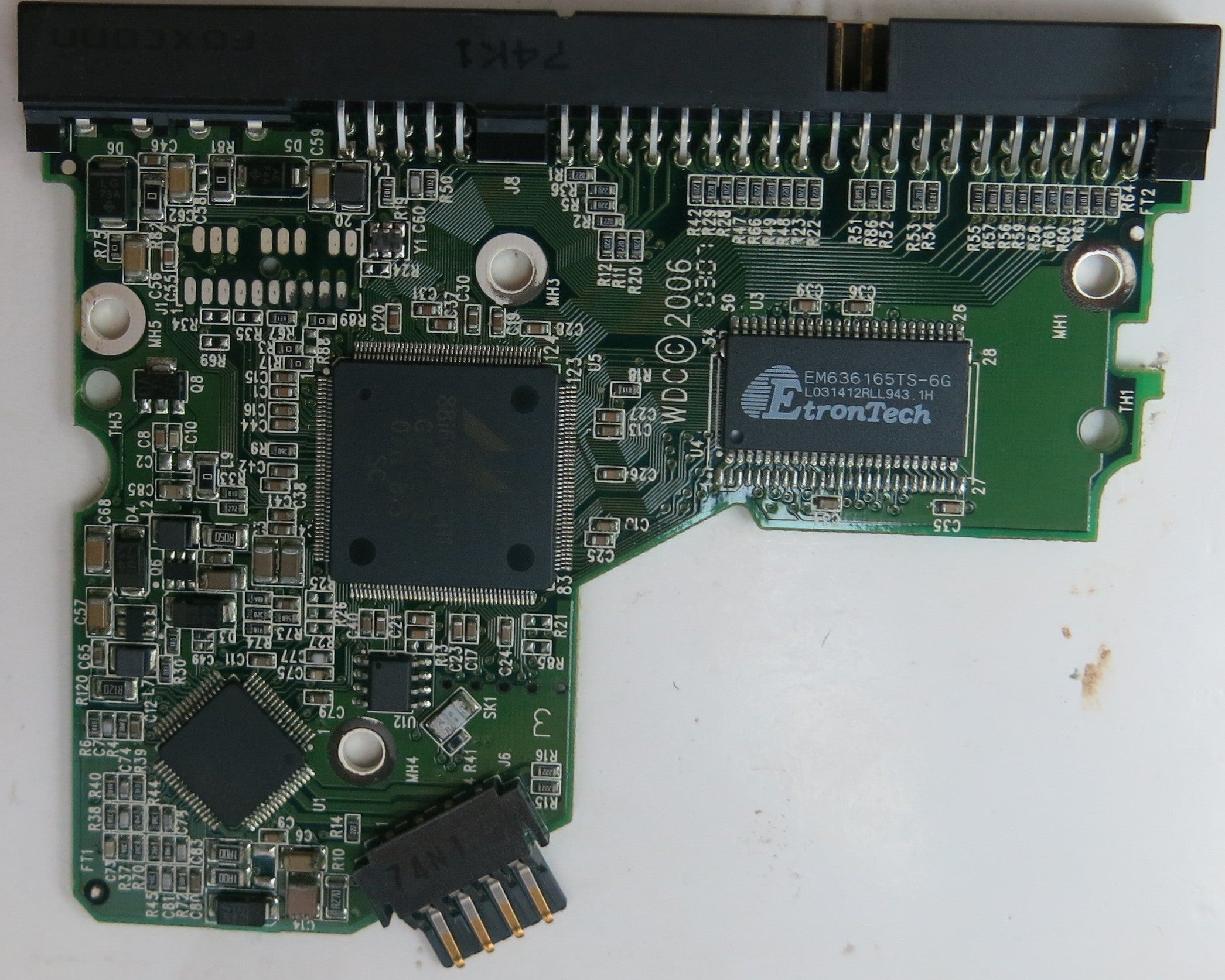 WD1600BB-56RDA0, DCM HSCHYTJAAN, 2060-701292-002 REV A PCB