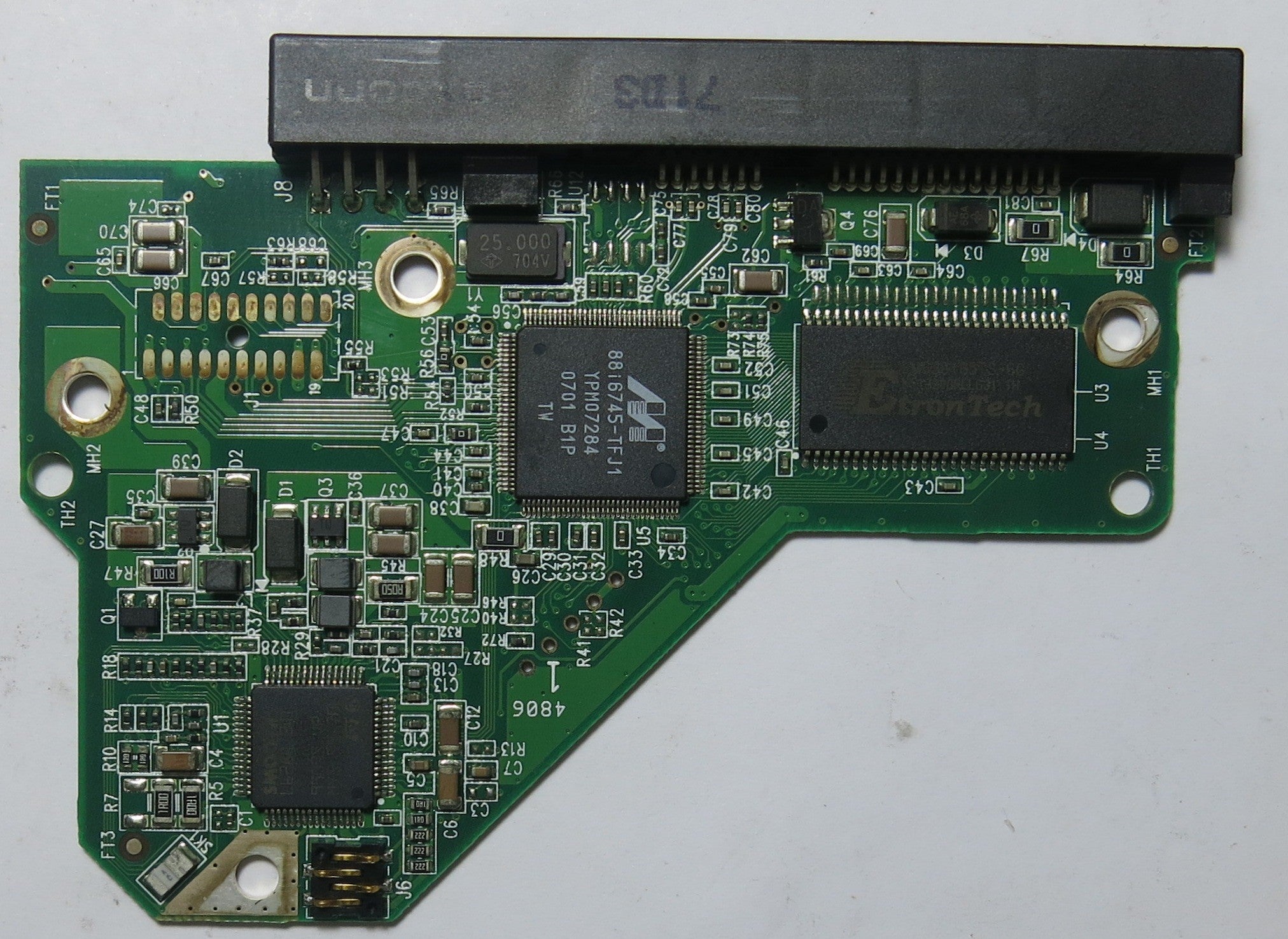 WD2500AAJS-41RYA0 DCM HARCNV2AHN 2060-701444-003 REV A PCB