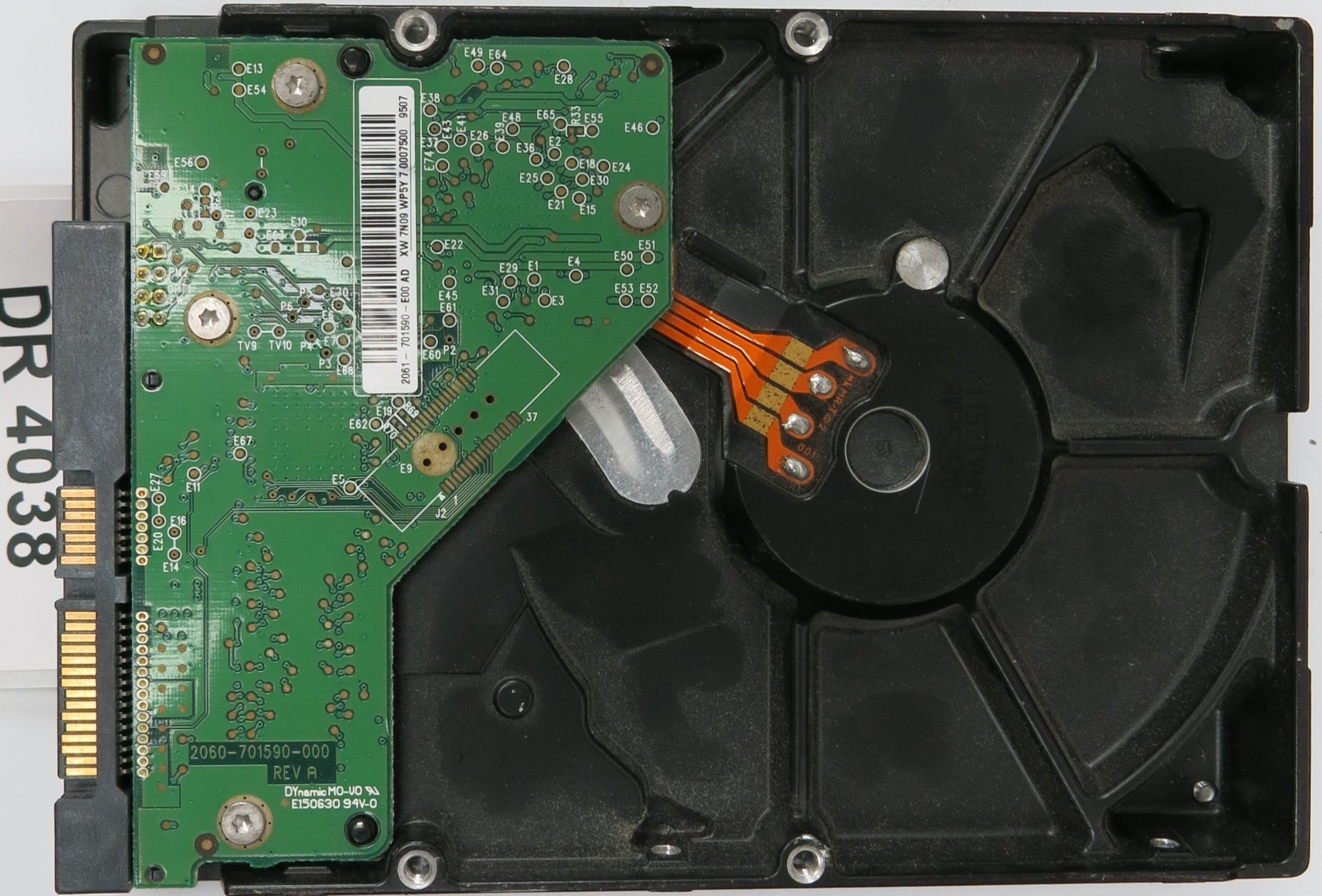 WD2500AAJS-75M0A0, DCM: HGNNHT2CE, Serial Number: WMAV28631808, 250GB 3.5, PCB 2060-701590-000 REV A