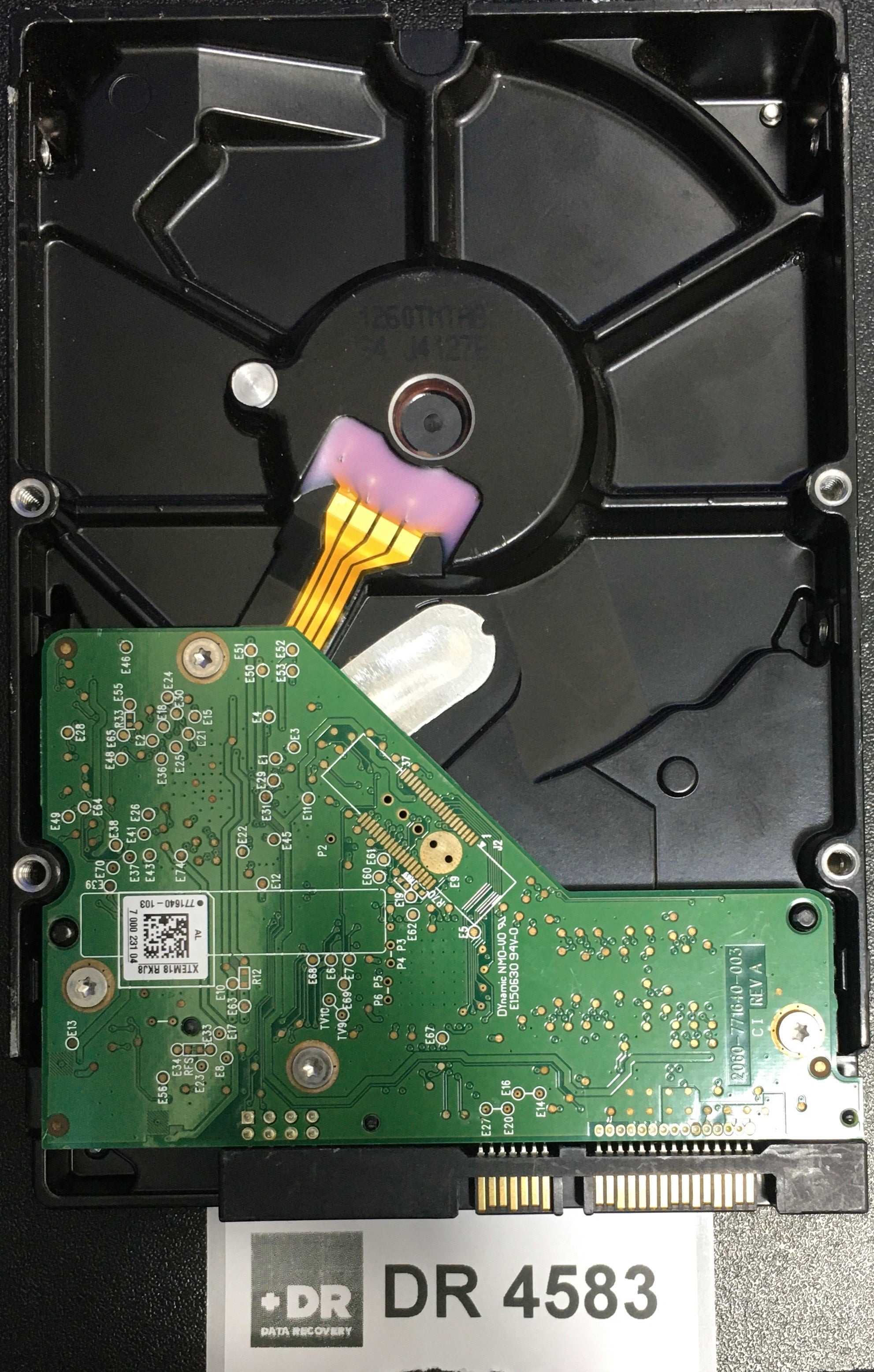 WD2500AAKX-75U6AA0,  Serial: WCC2EXK23026,  250GB 3.5  PCB:2060-771640-003- REV A