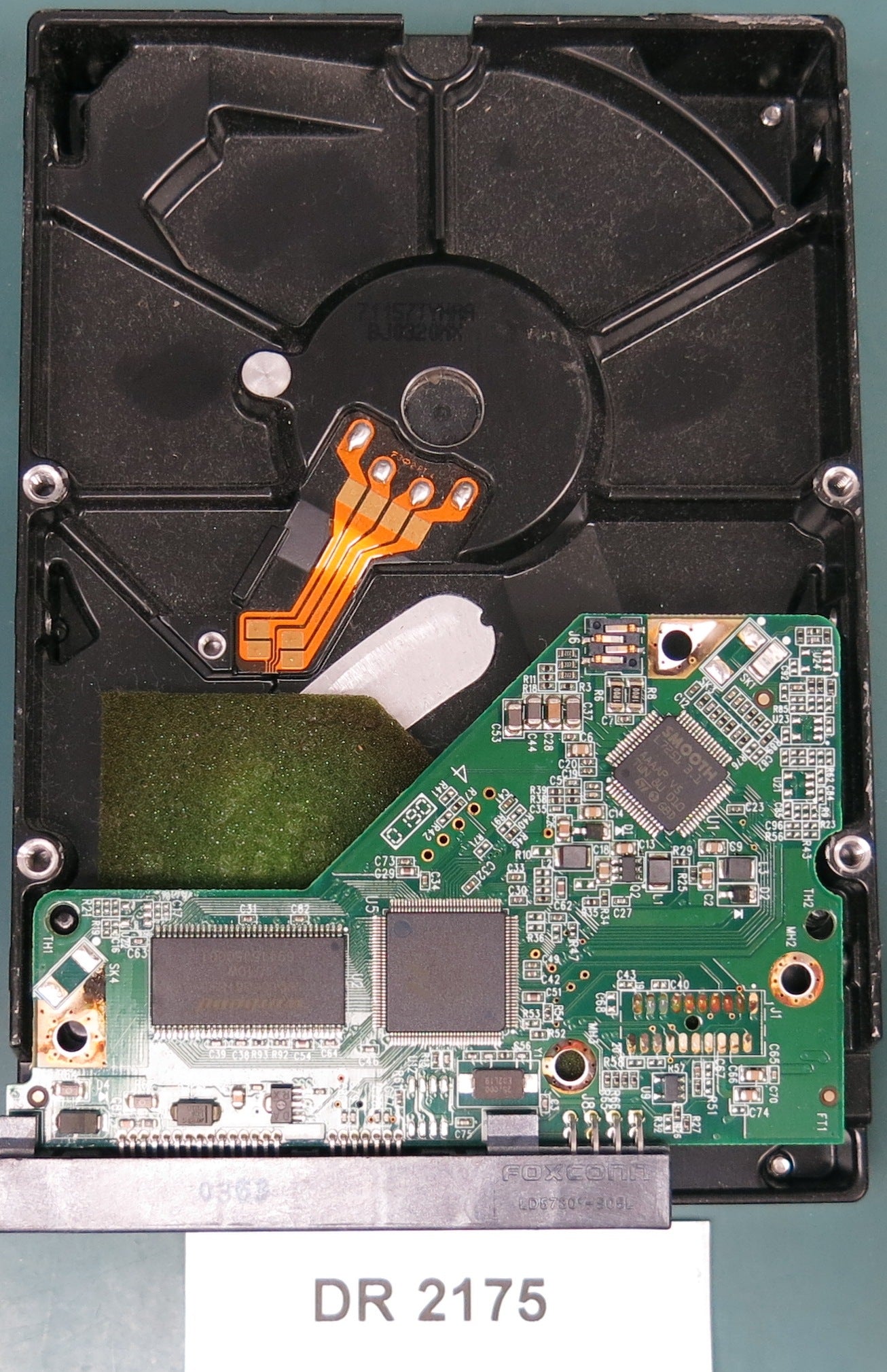 WD2500AVVS-61L2B0, DCM HGNNHTJAGN, 250GB 3.5, PCB 2060-701590-001 REV A