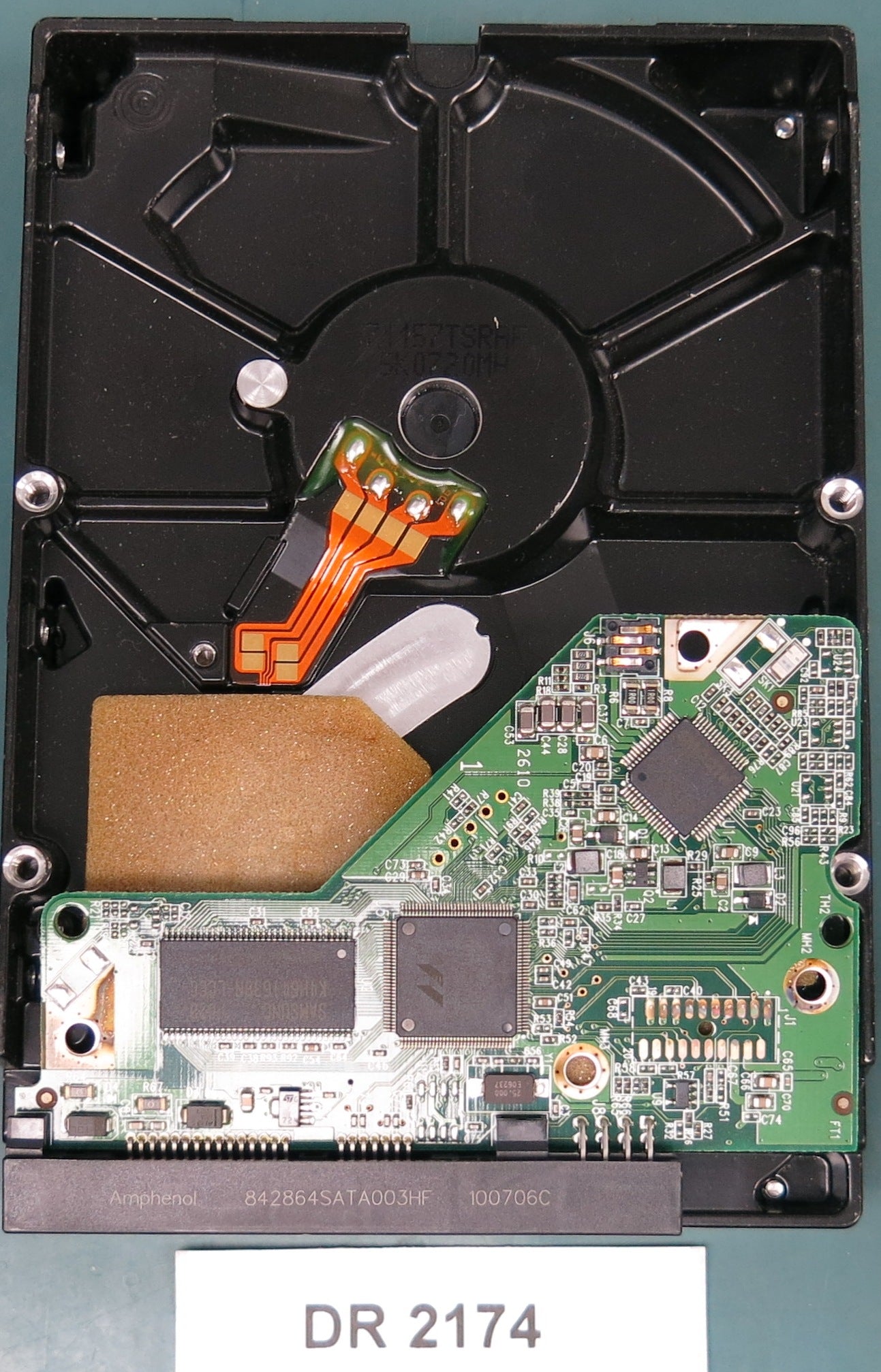 WD2500AVVS-61L2B0, DCM HGNNHTJAHN, 250GB 3.5, PCB 2060-701590-001 REV A