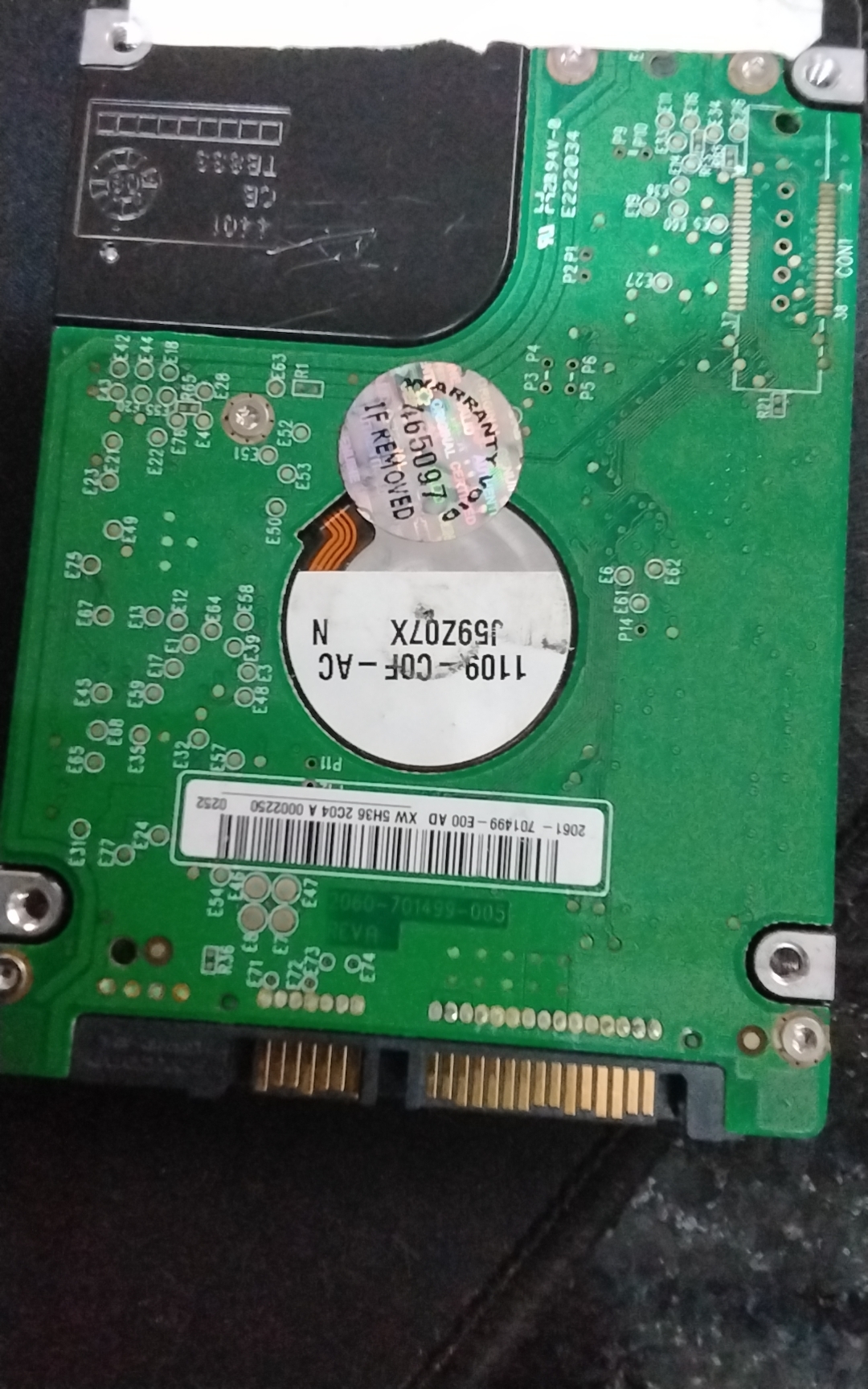 WD2500BEVT-00ZCT0,  Serial: WXV0EA9FHWH7,  250GB 2.5,  PCB:2060-701499-005- REV A,