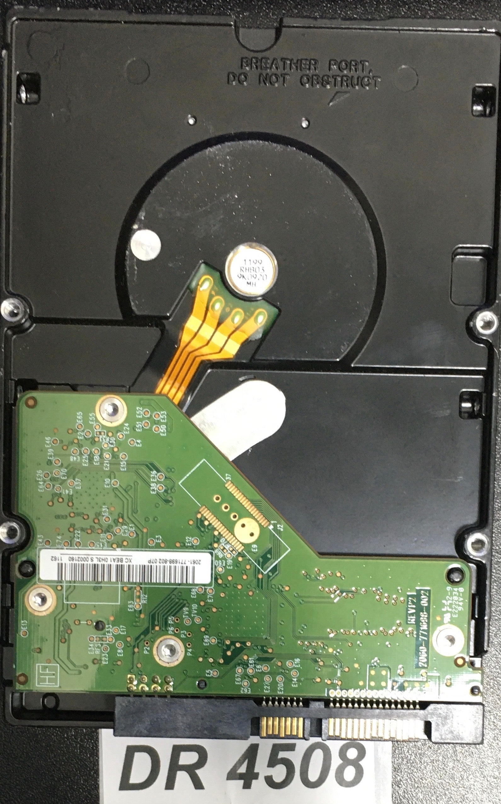 WD30EZRS-00J99B0  Serial:WCAWZ0016886  3000GB 3.5  PCB: 2060-771698-002 REV A
