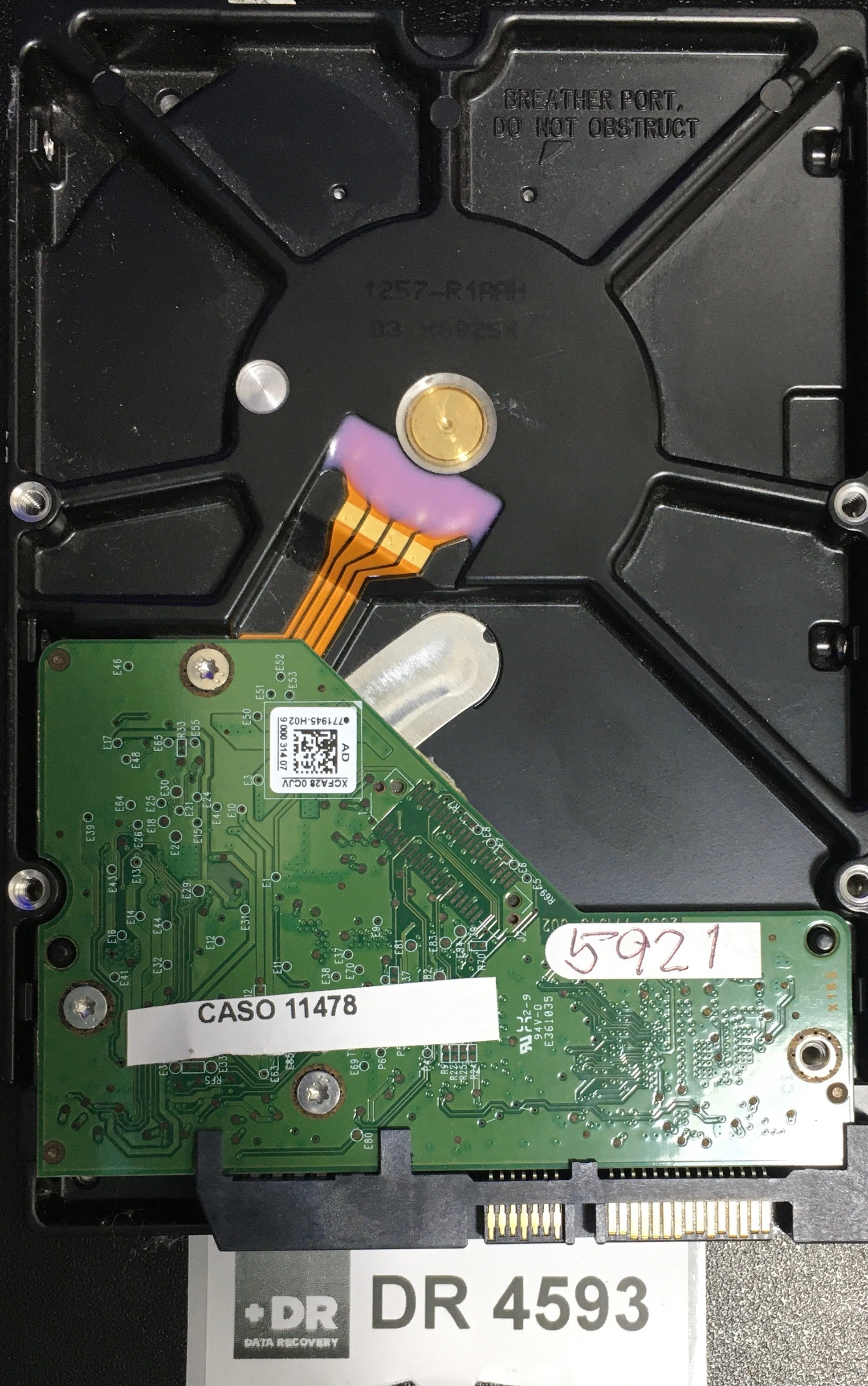 WD30PURX-64P6ZY0,  Serial: WCC4N1HHK3KR,  3000GB 3.5  PCB:2060-771945-002- REV A