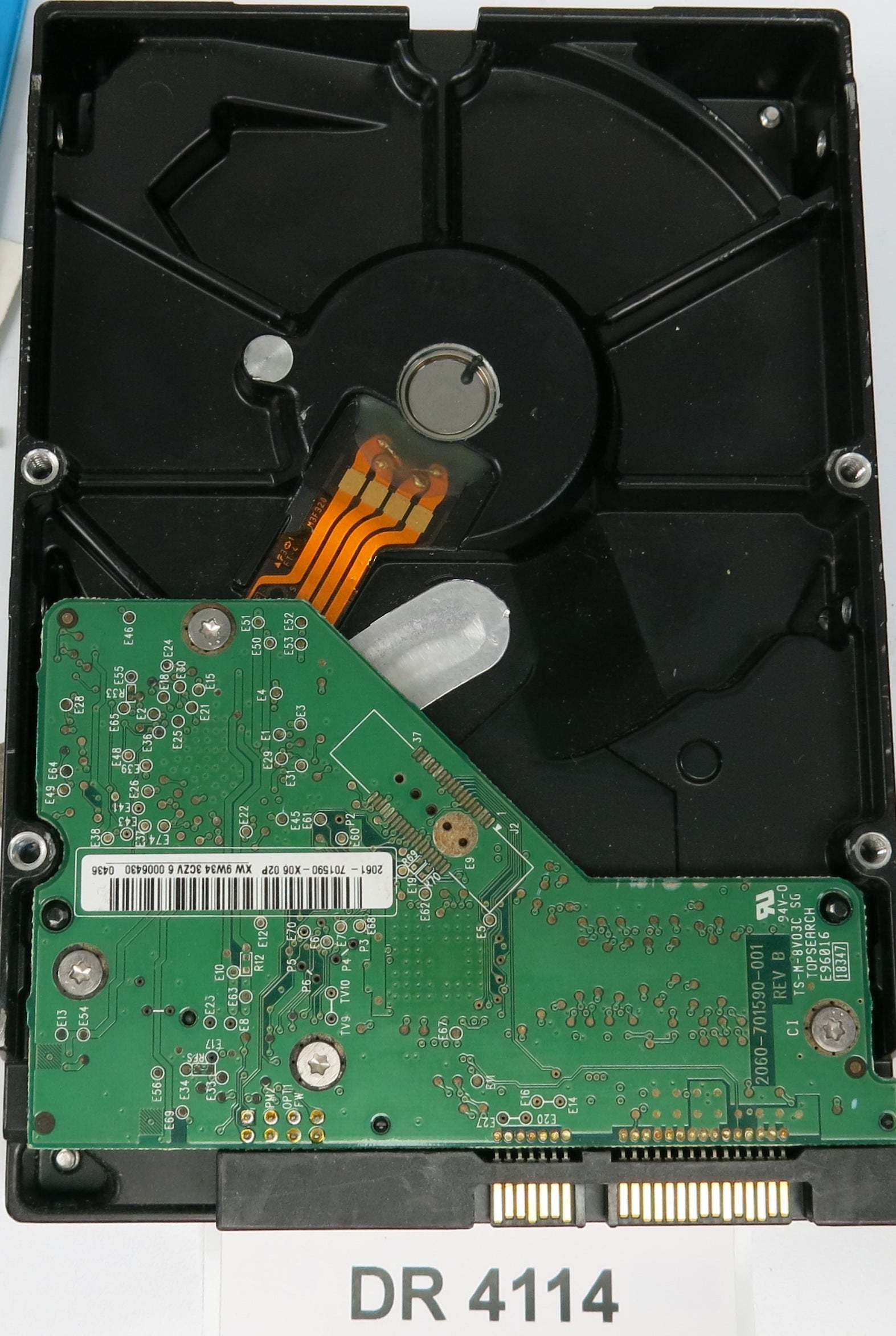 WD3200AAJS-56M0A0, DCM: DGNNNT2CE, Serial: WMAV2V682802, 320GB 3.5, PCB 2060-701590-001 REV B