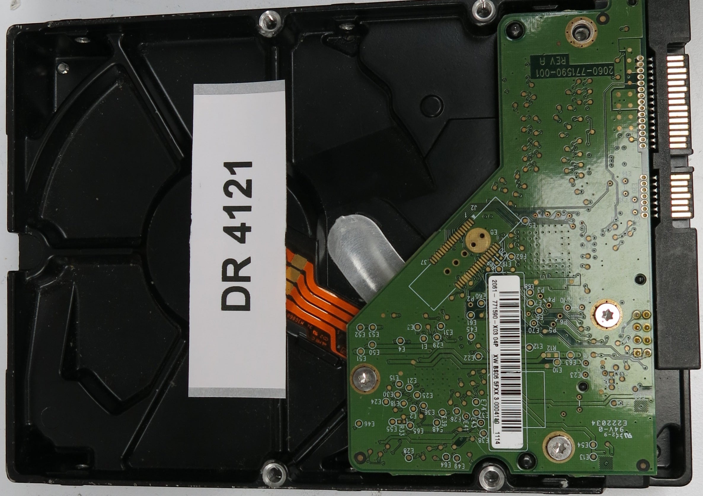 WD3200AAJS-56M0A0,  DCM: DGRNHT2CE,  Serial: WMAV2CF04144,  320GB 3.5,  PCB 2060-771590-001 REV A