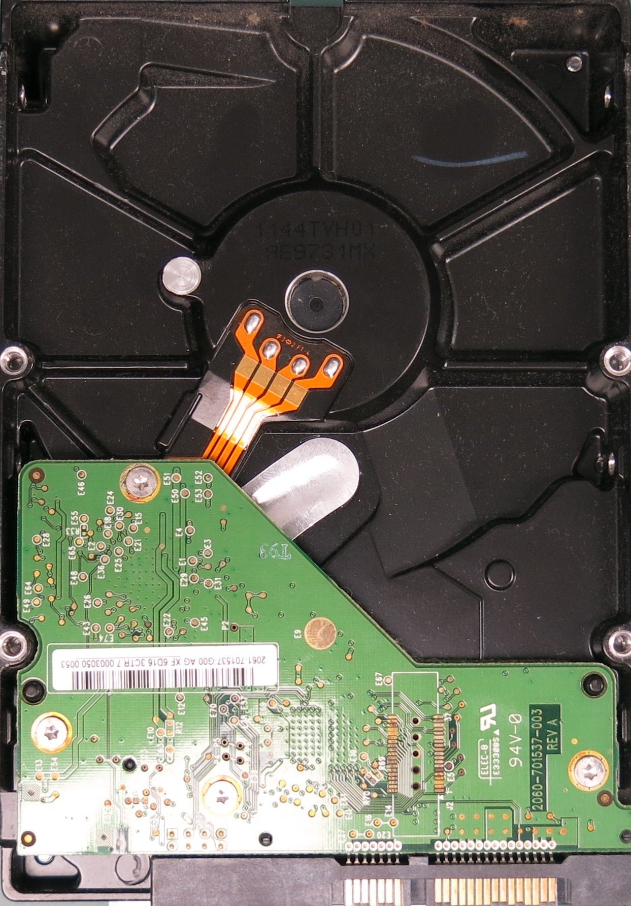 WD3200AAJS-61B4A0, DCM HHNNHTJAHN, MAIN CHIP: 88I8845C-BHG2, 350GB 3.5