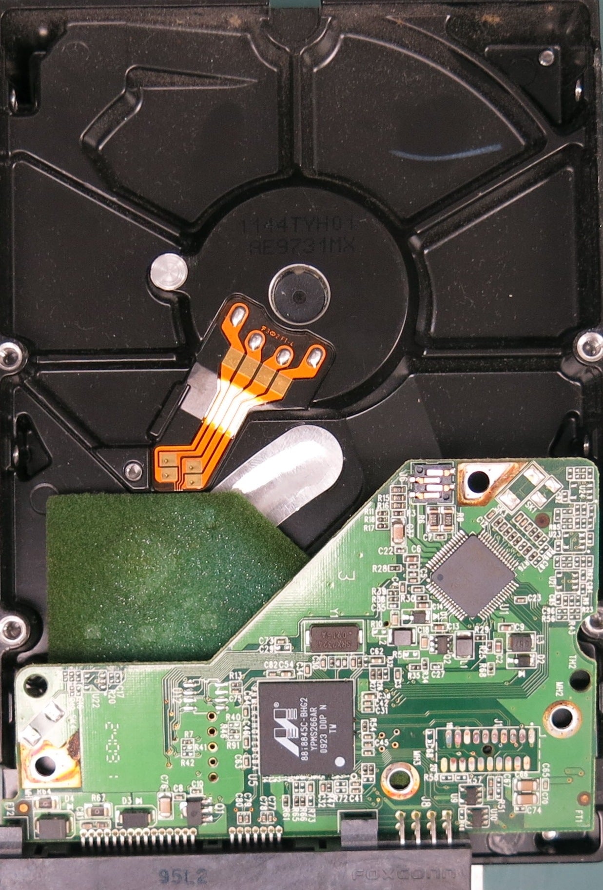 WD3200AAJS-61B4A0, DCM HHNNHTJAHN, MAIN CHIP: 88I8845C-BHG2, 350GB 3.5