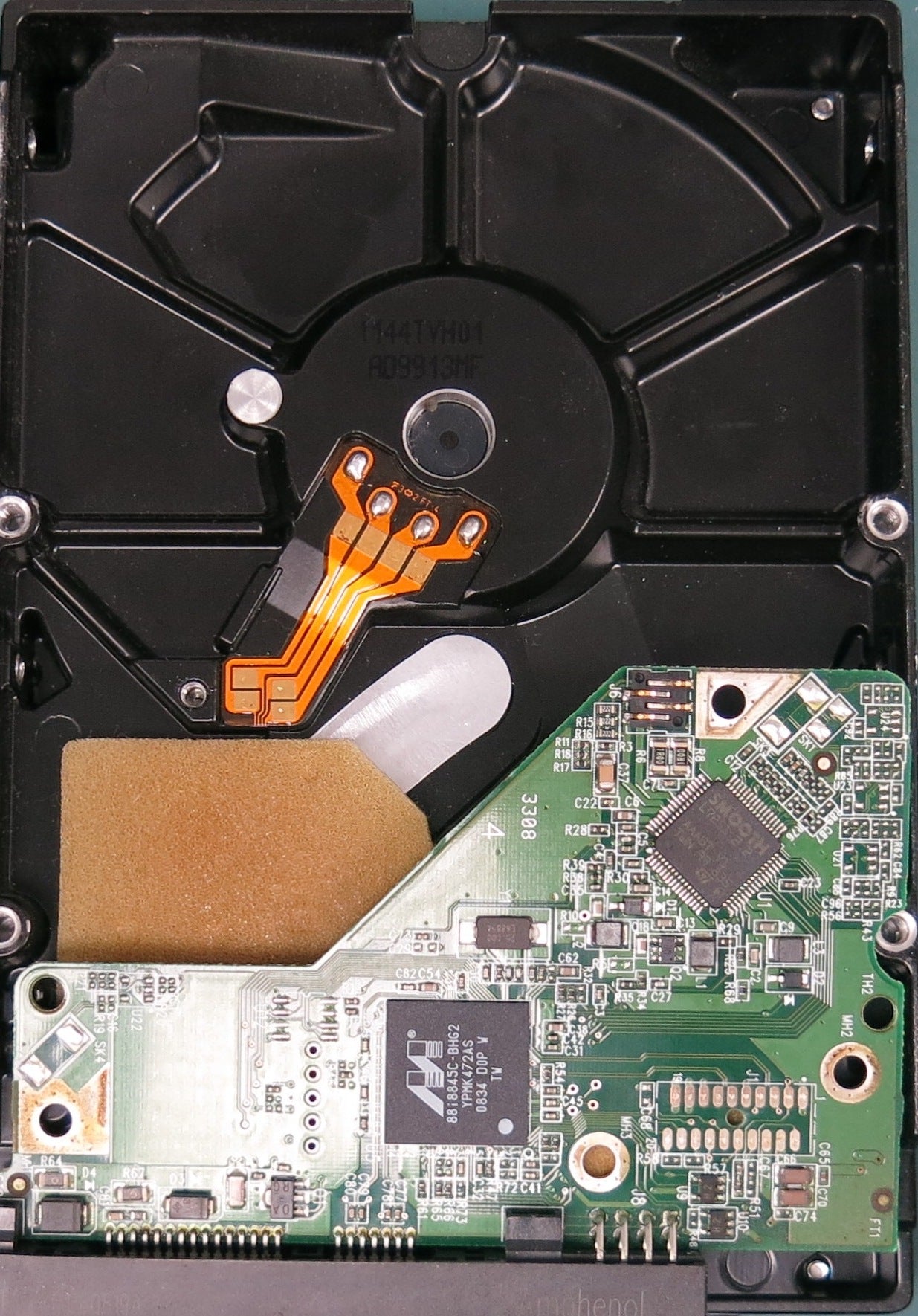 WD3200AAJS-61B4A0, DCM HHRNNTJAHN, MAIN CHIP: 88I8845C-BHG2, 350GB 3.5