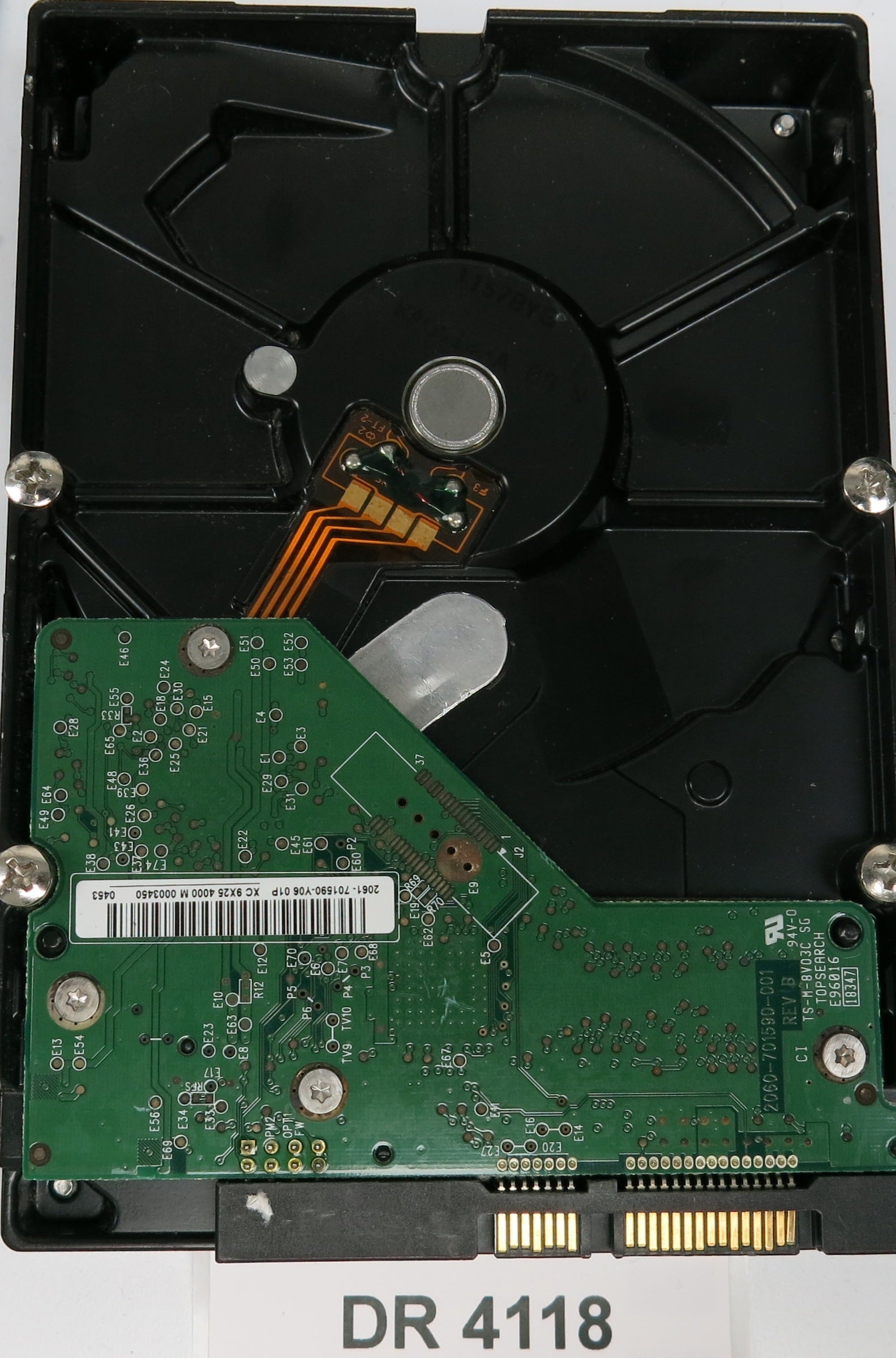 WD3200AAKS-61L9A0, DCM: EGRNHTJAGN, Serial: WCAV2N614982, 320GB 3.5, PCB 2060-701590-001 REV A