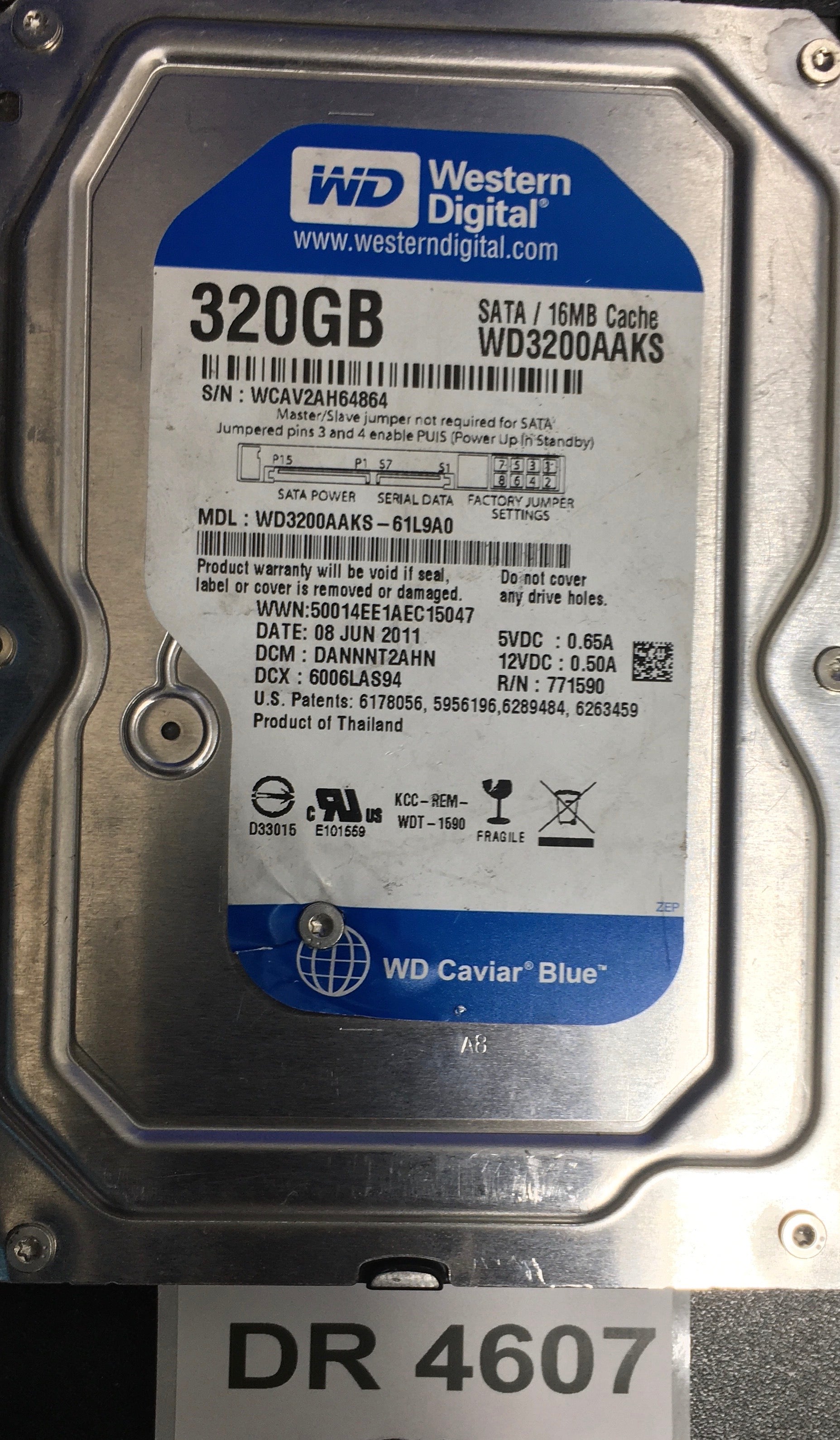 WD3200AAKS-61L9A0,  Serial: WCAV2AH64864,  320GB 3.5  PCB:2060-771590-001- REV A
