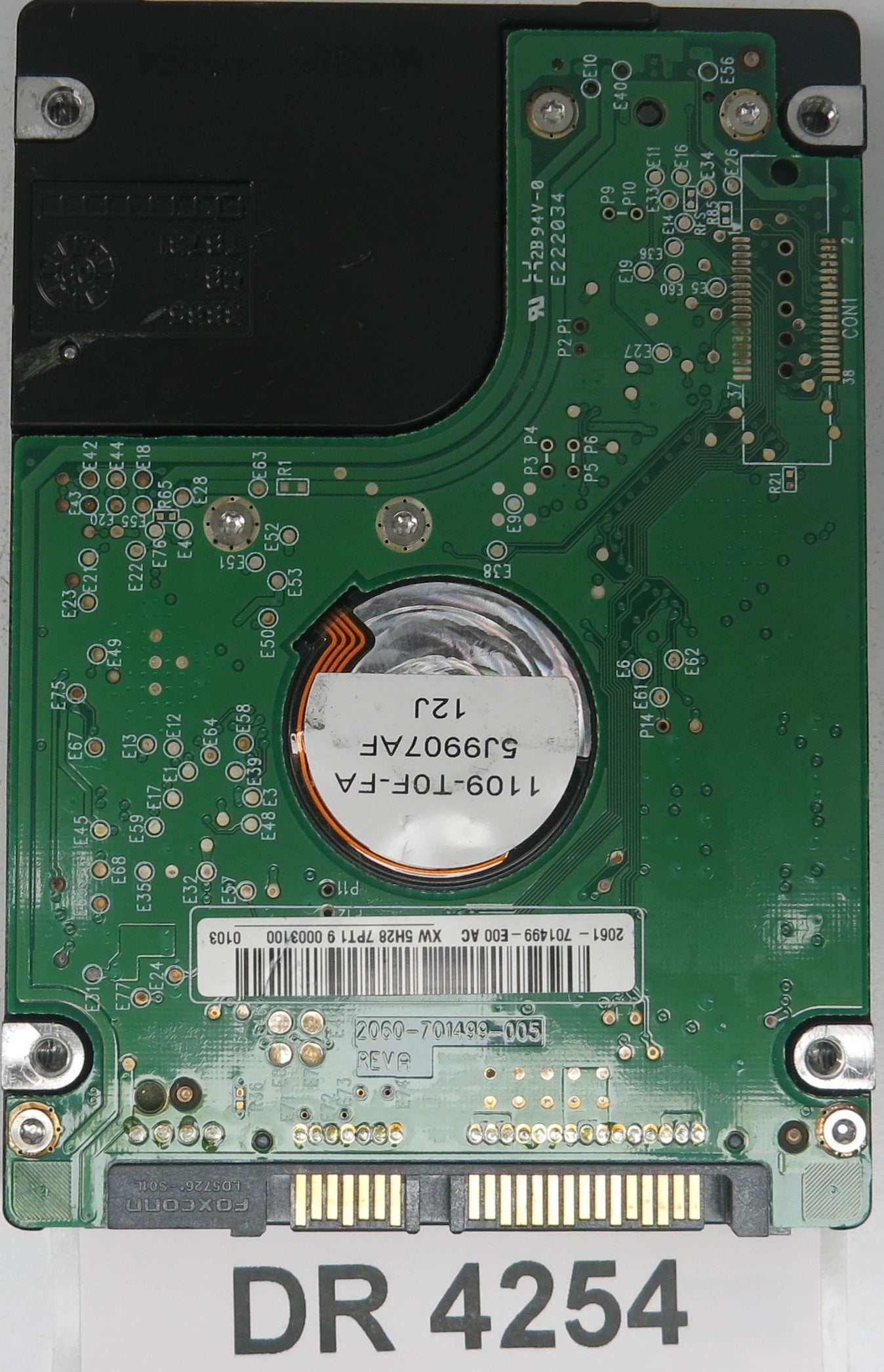 WD3200BEVT-75ZCT2,  DCM: HHNT2HB,  Serial: WXJ0A89N7956,  320GB 3.5,  PCB 2060-701499-005 REV A
