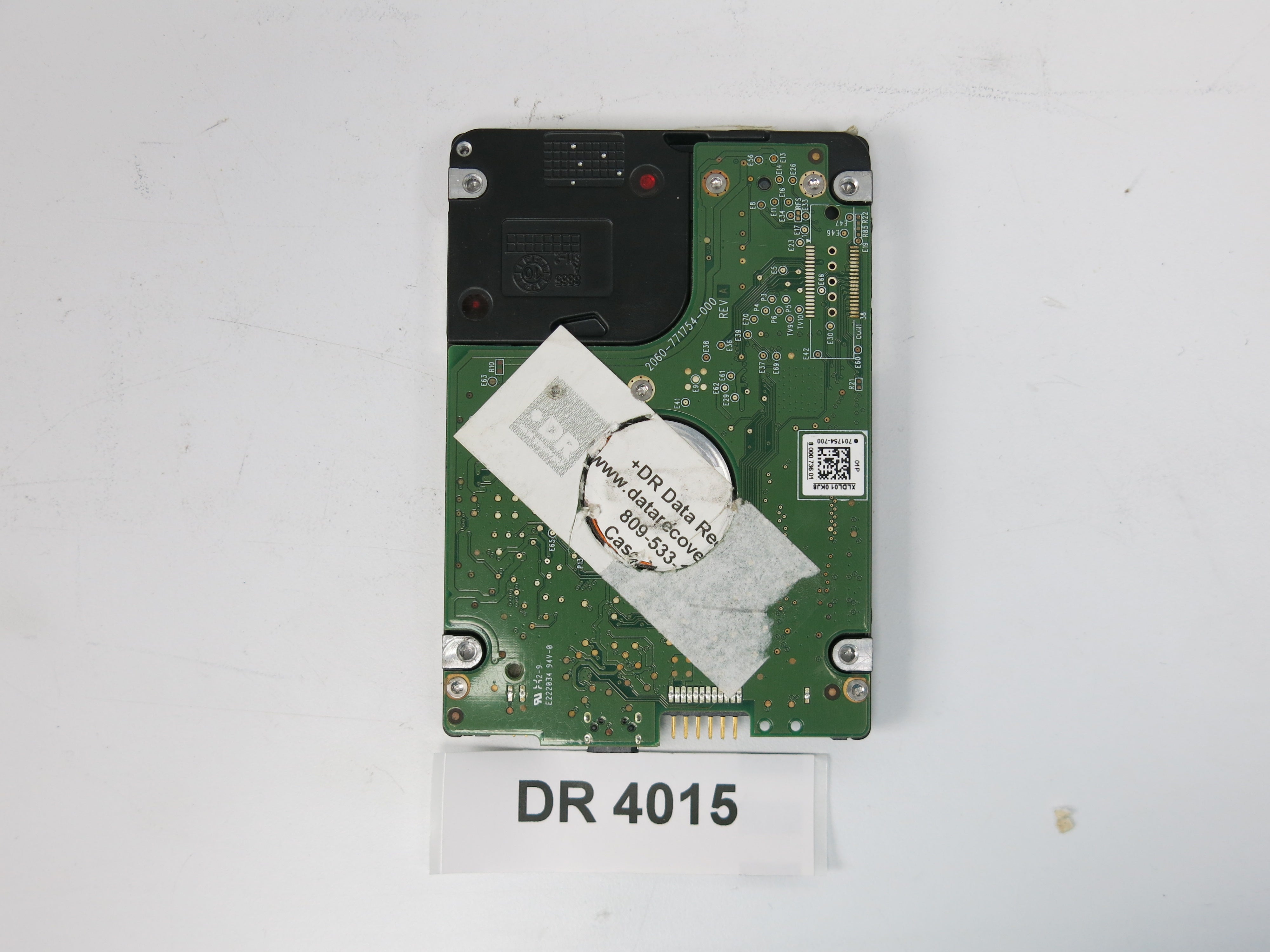 WD3200BMVV-11SXZS1, DCM: HB0TJHB, 320GB 3.5, PCB 2060-771754-000 REV A