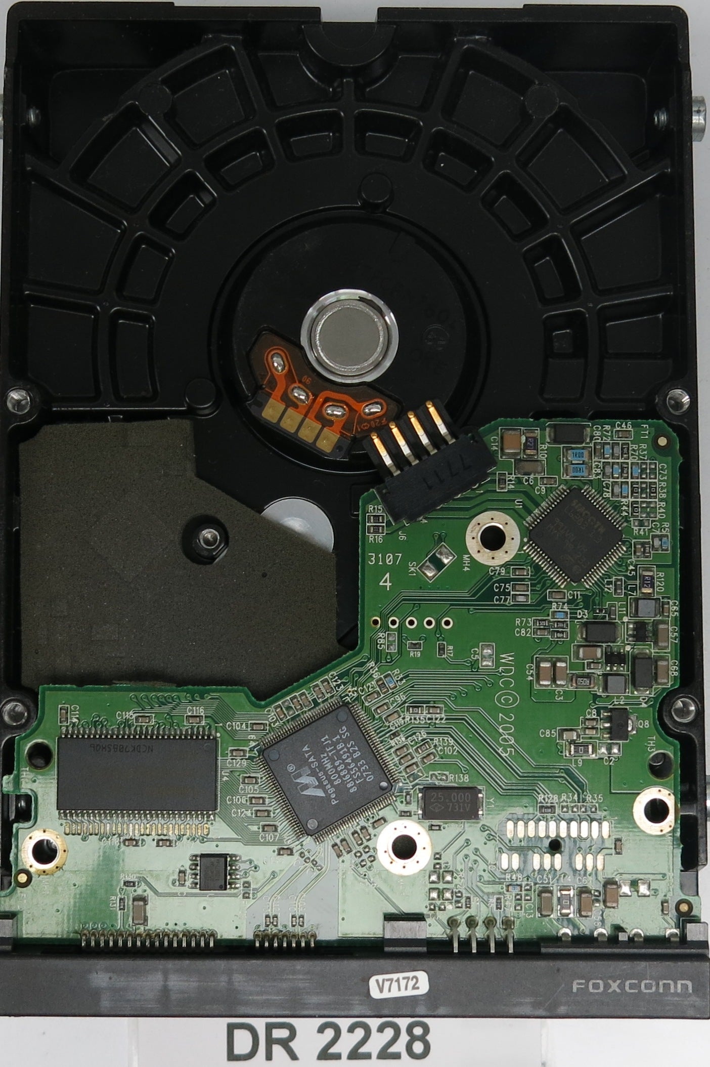 WD800JD-60LSA5 DCM ESBANTJEH WMAM9UR41880 80GB 3.5 PCB 2060-701335-005 REV A