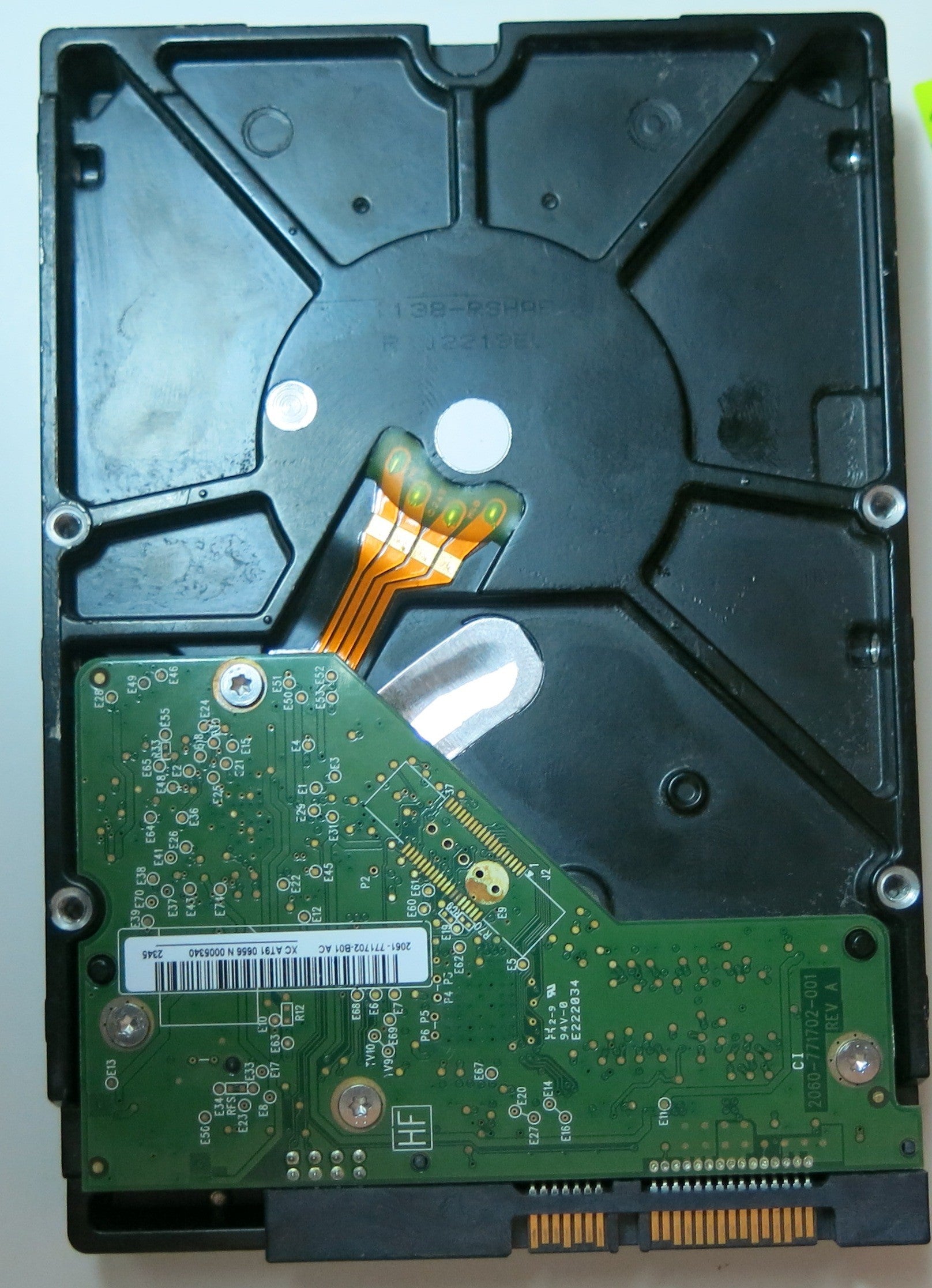 WESTERN DIGITAL WD1002FAEX-00Y9A0 DCM HBNCNVJCAB 1TB