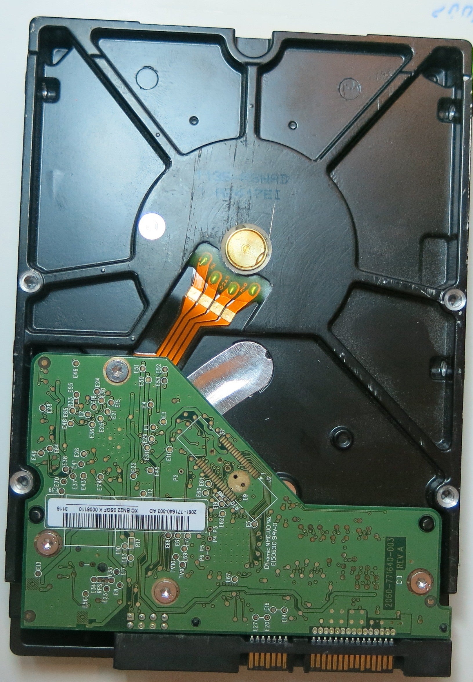 WD1002FAEX-00Z3A0 PCB: 2060-771640-003 REV A SERIAL NUMBER: WCATRA230238 DCM HHRNNT2CAB 1TB