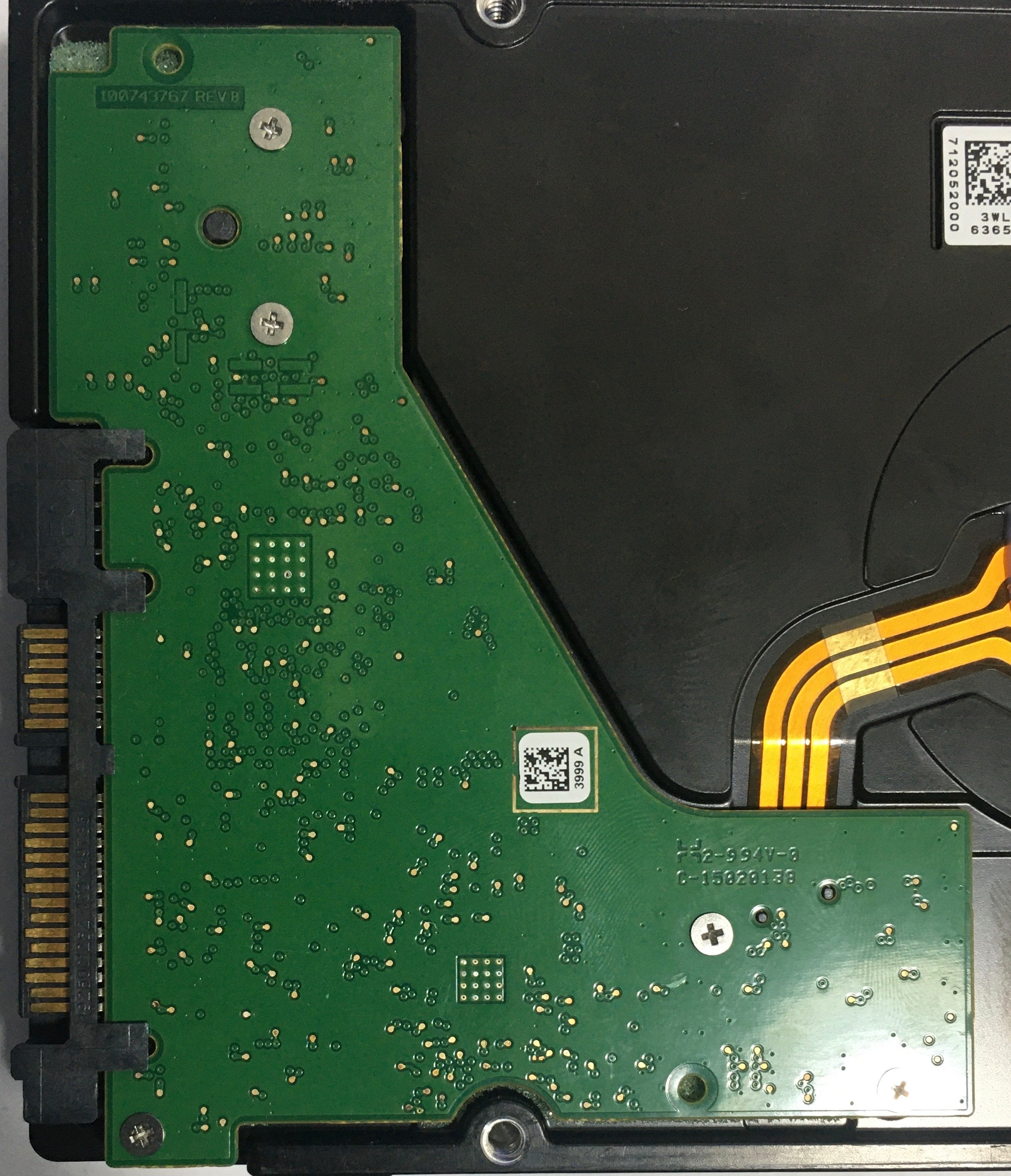 ST6000NM0044,  P/N:1LW17Z-268,  FW:G002,  Serial:Z4D1X1TM,  6000GB 3.5,  PCB:100743767- REV B