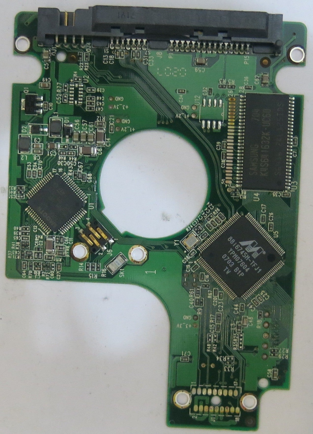 WESTERN DIGITAL WD1600BEVS-22RST0 2060-701450-011 REV A PCB