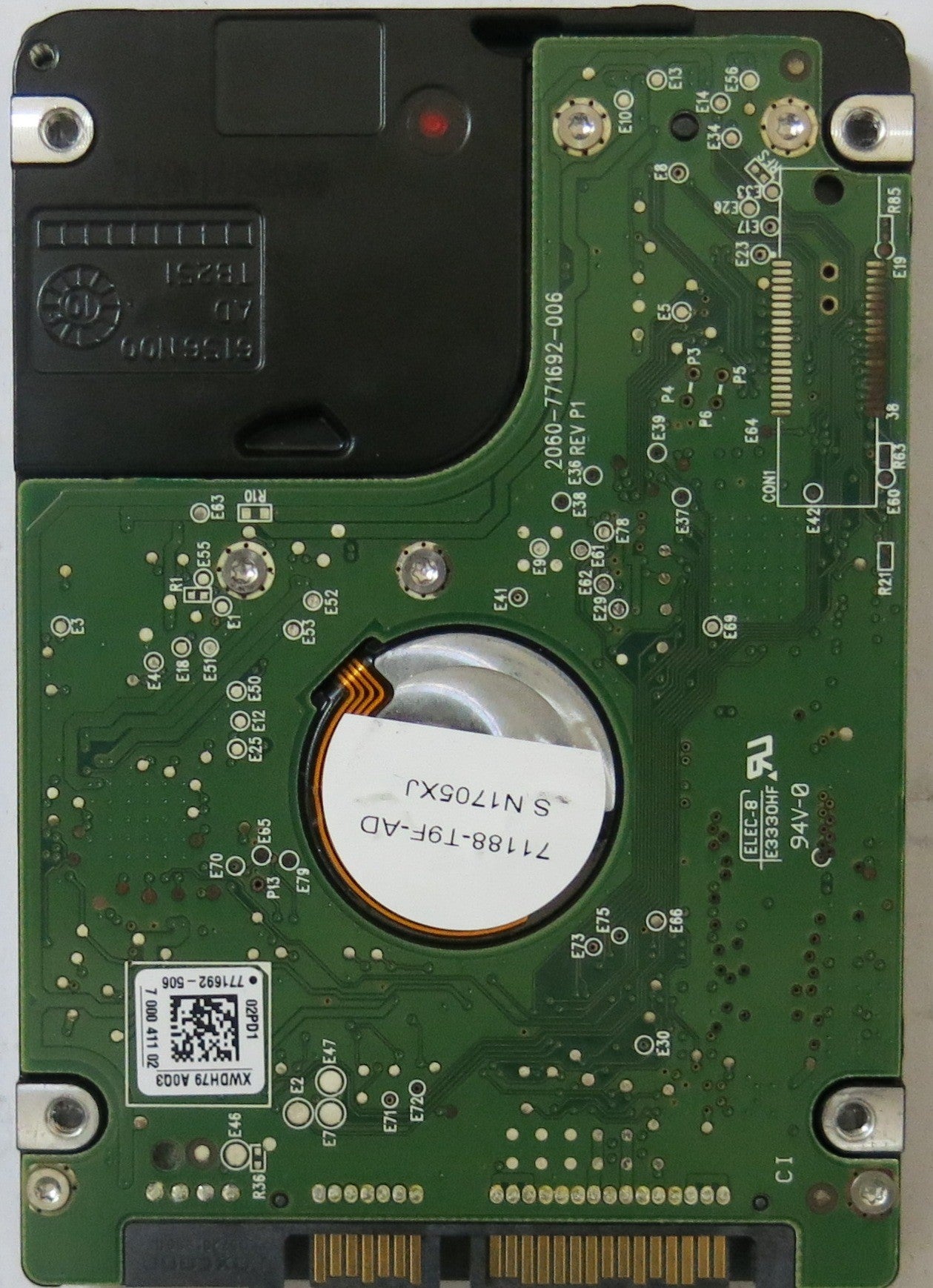 WD2500BEKT-75PVMT0, PCB: 2060-771692-006 REV P1, SERIAL NUMBER: WXM1A6103620, 250-GB,