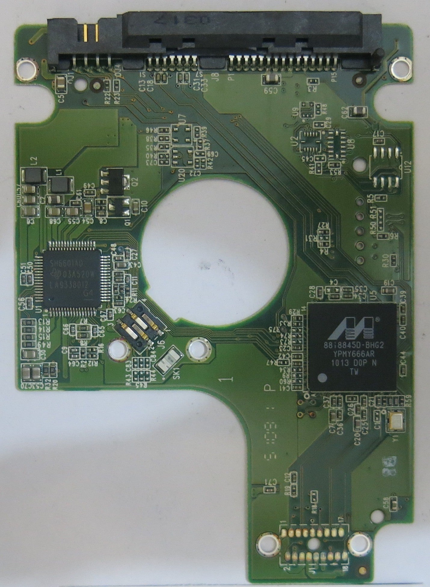 WESTERN DIGITAL WD3200BEKT-60V5T1 2060-771574-001 REV P1 PCB