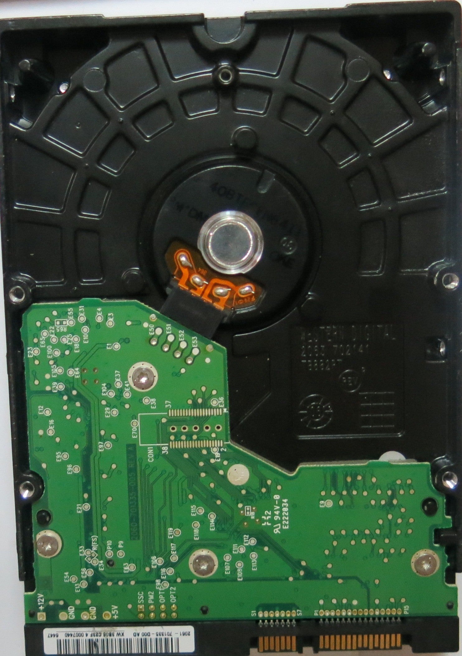WD400BD-75MRA2 PCB: 2060-701335-005 REV A SERIAL WMAMC7399036 DCM ESBHCTJCA FW ESBHCTJCA  40,GB