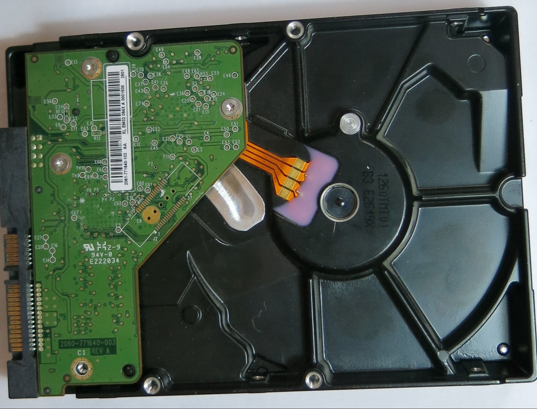 WD20EARS-00MVWB0 PCB: 2060-771640-003 REV A SERIAL WMC2E0725402 FW HHNNNT2CH  500,GB